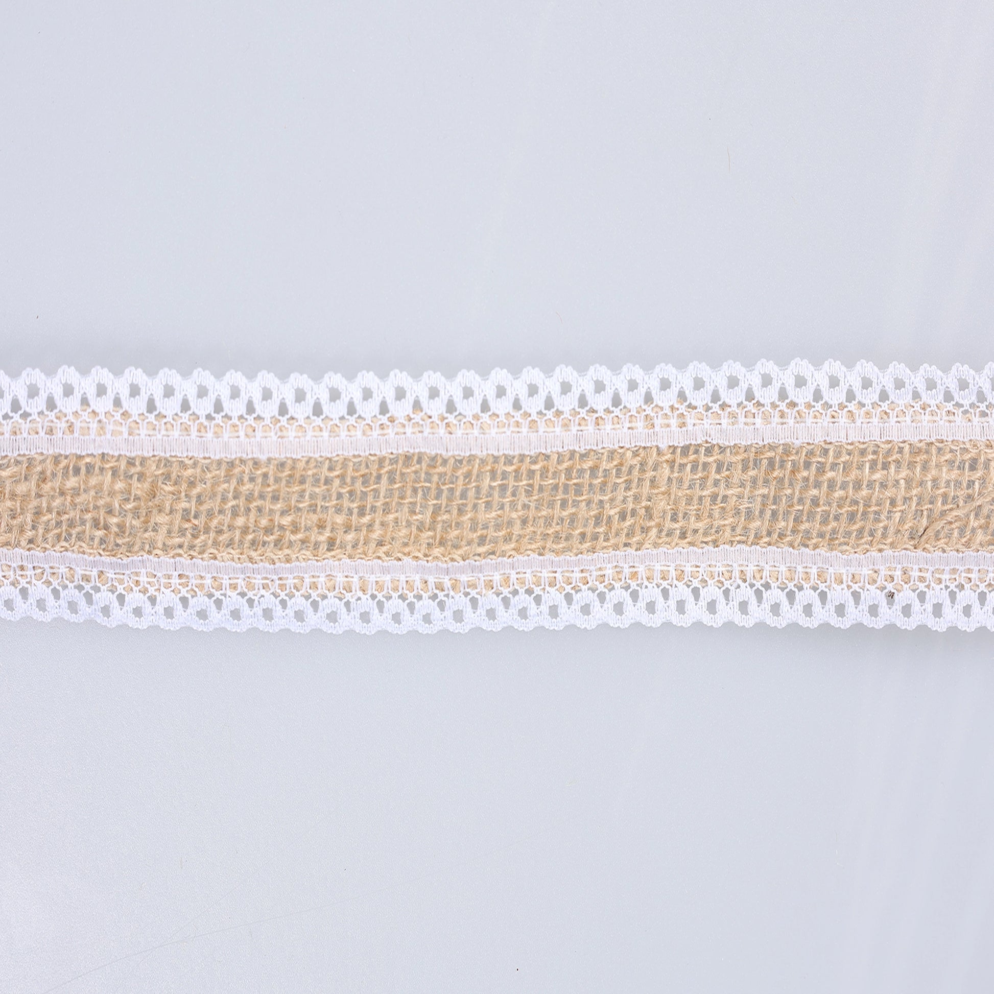 Banda din Iuta cu Dantela 3.5cm Rola 9m M1 - Ahura
