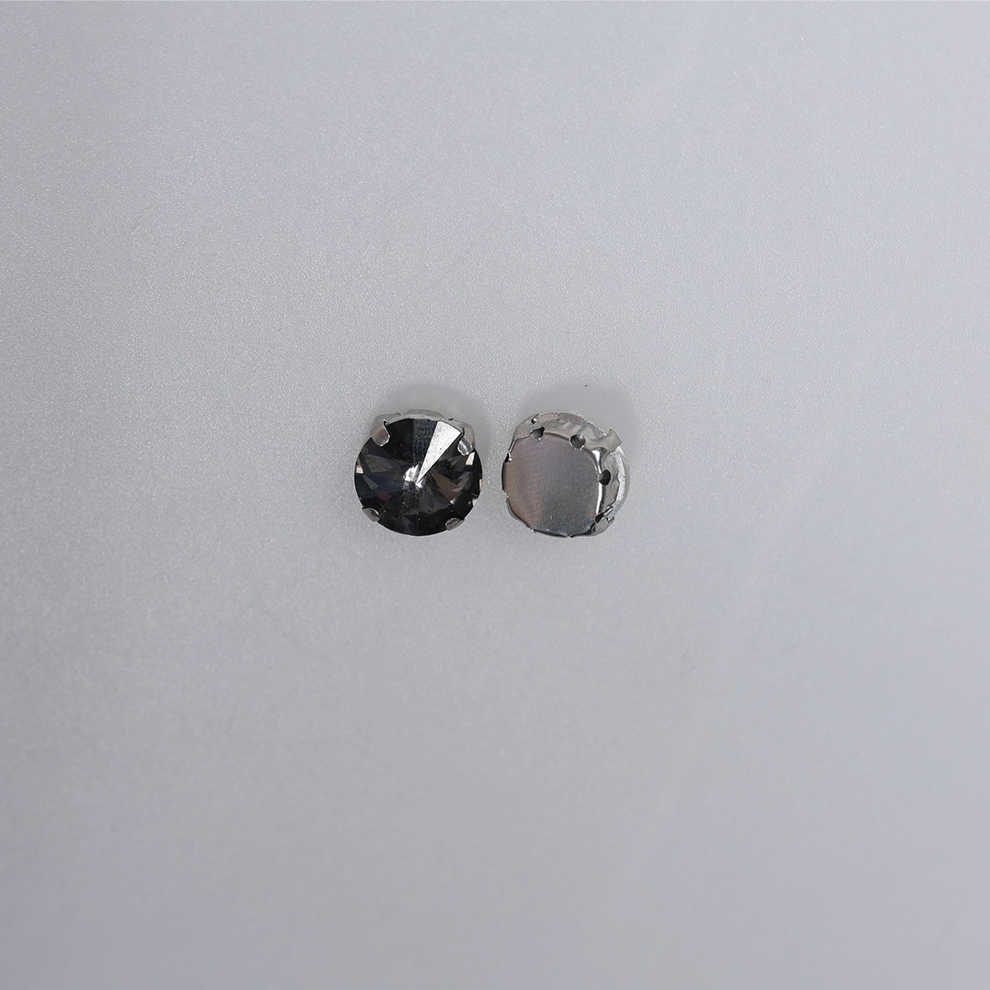Piatră pentru cusut tip lacrimă 1.2x1.2 cm - Ahura