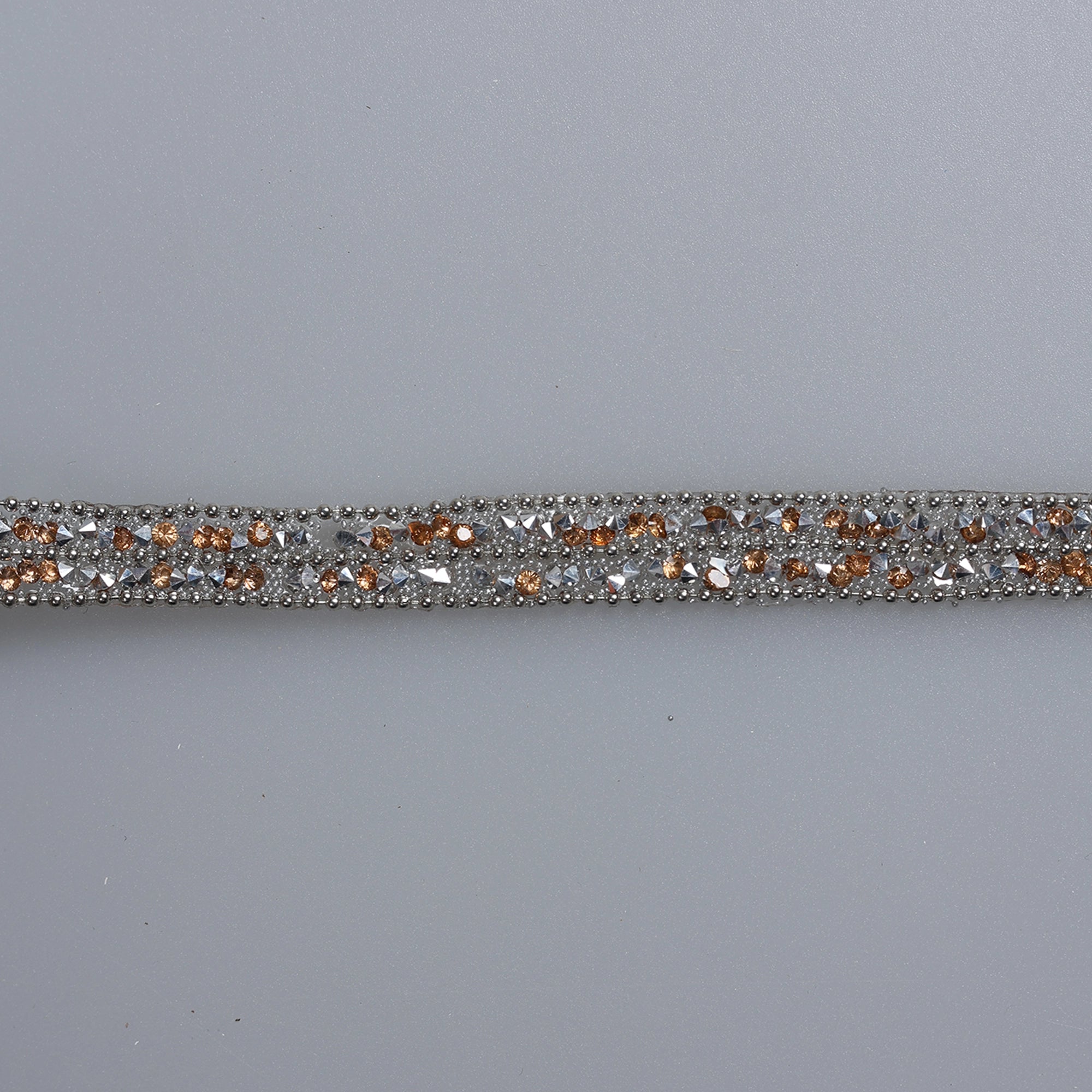 Aplicatii cu strasuri M512 - Ahura