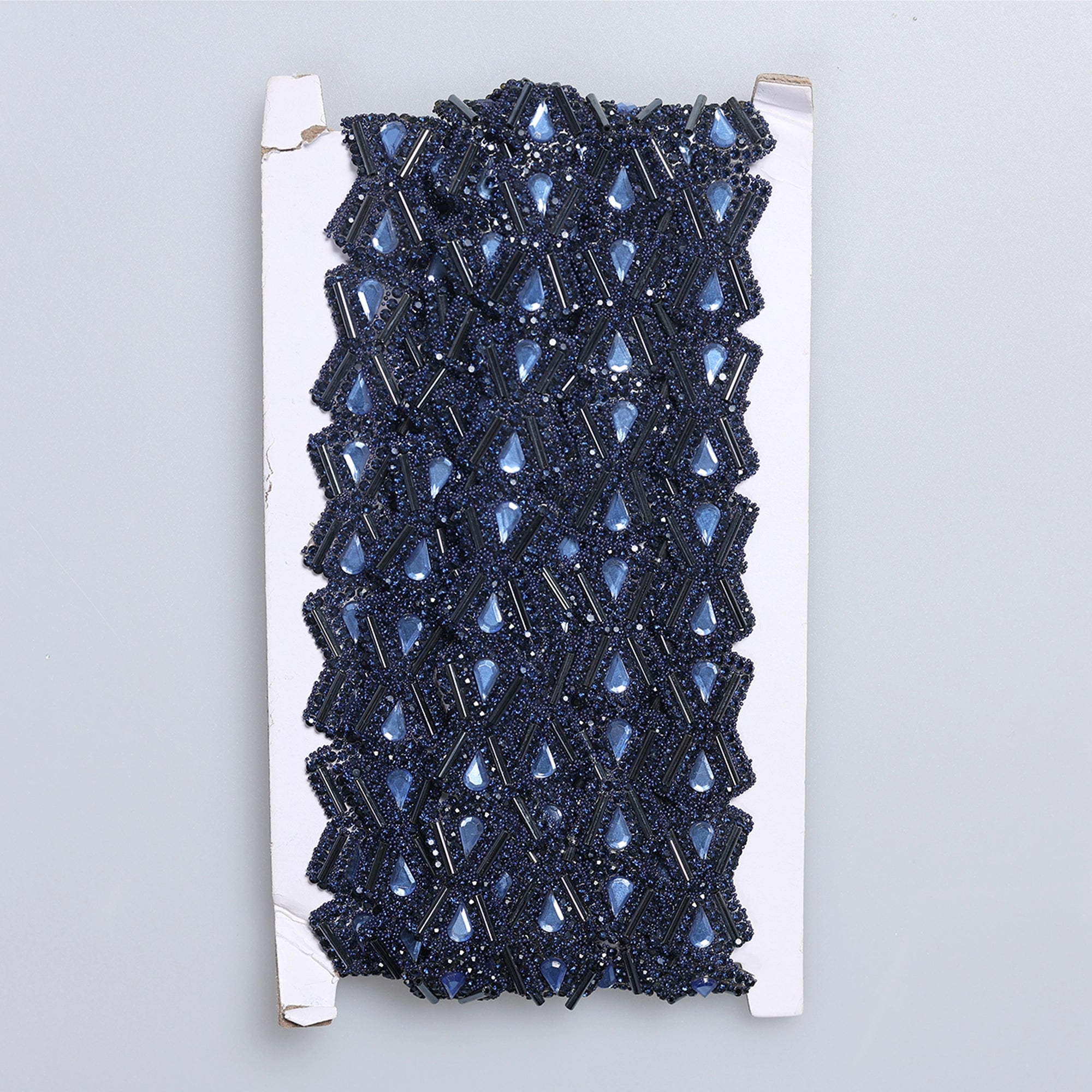 Aplicatii cu strasuri M361 - Ahura