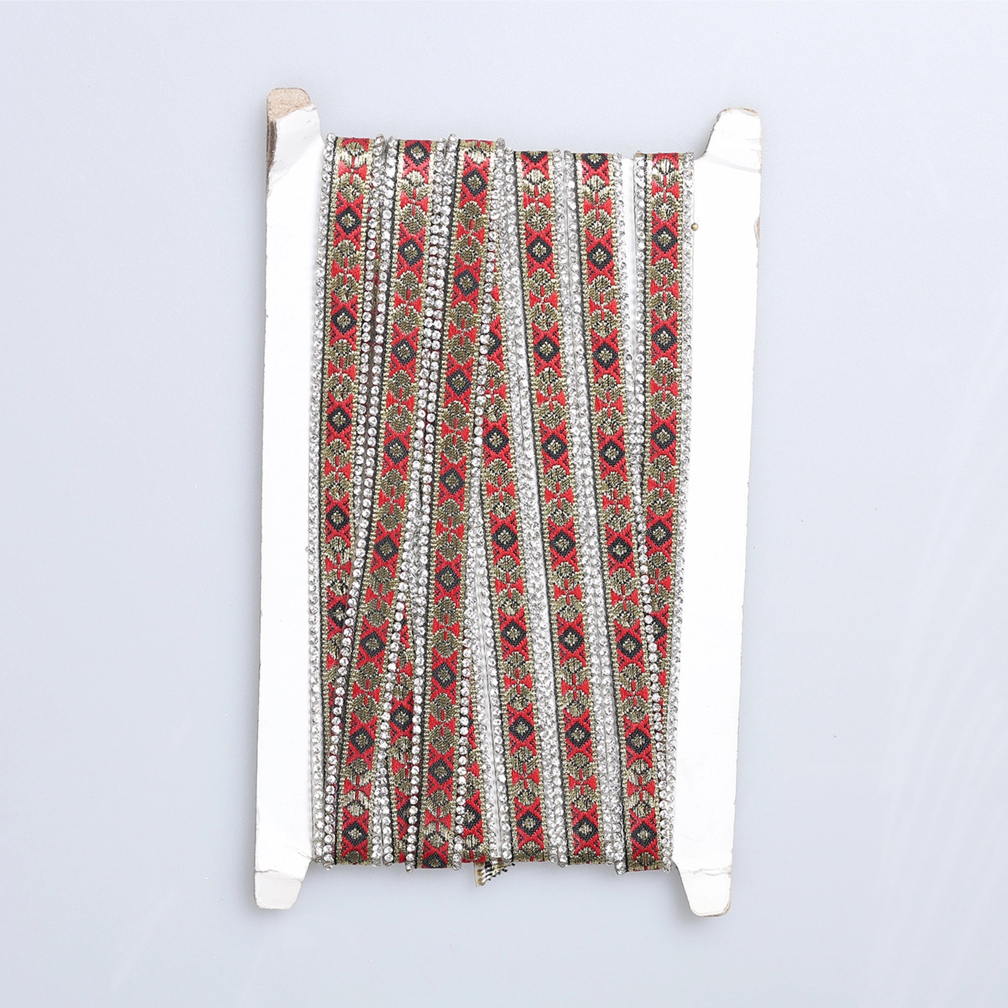 Aplicatii cu strasuri M440 - Ahura