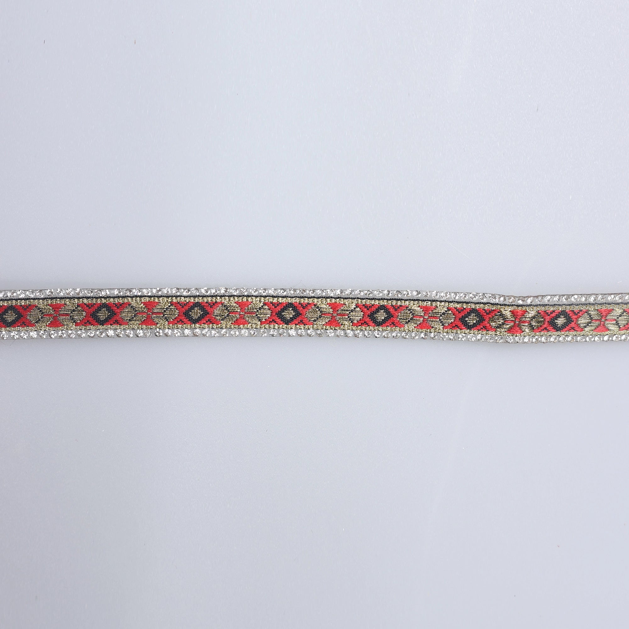 Aplicatii cu strasuri M440 - Ahura