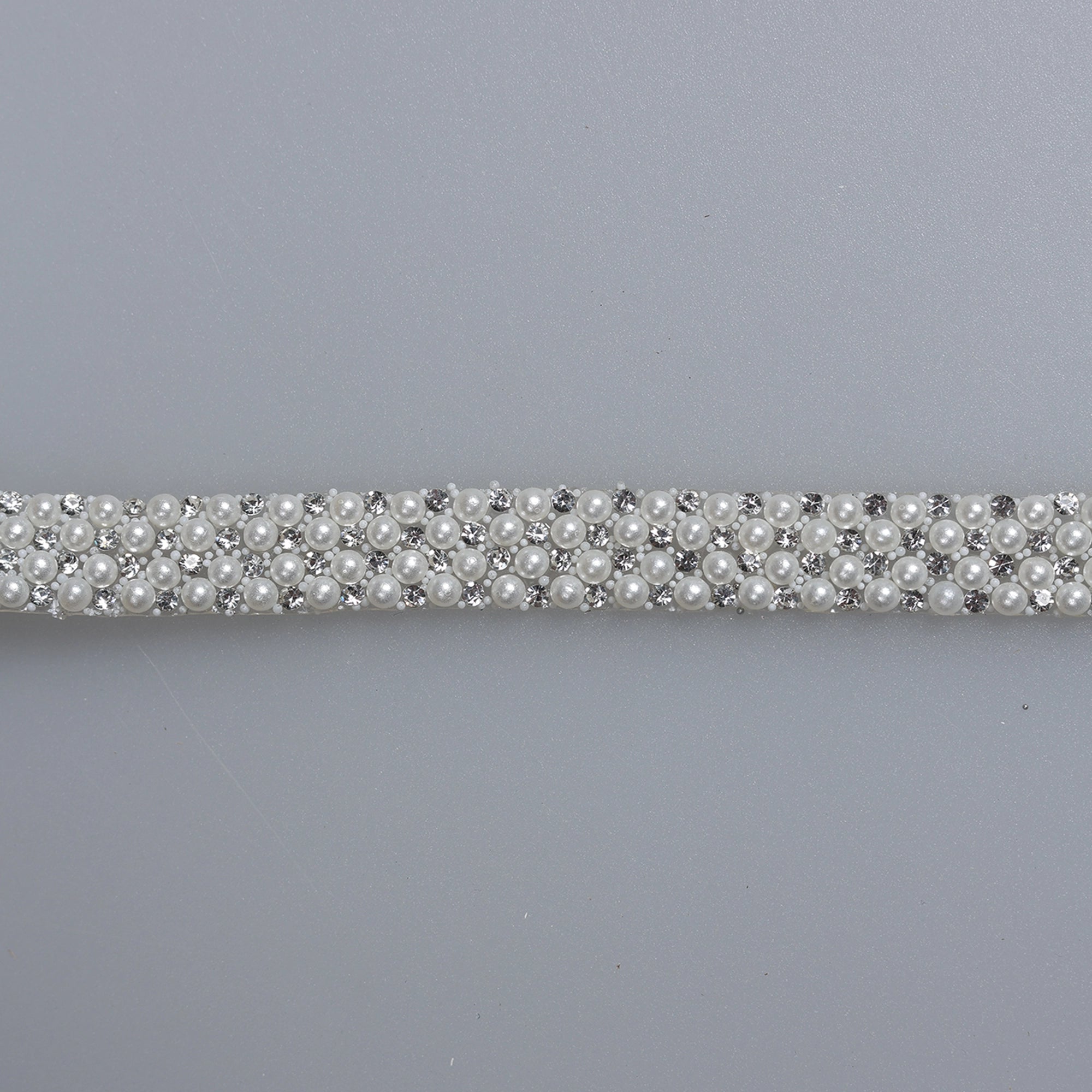 Aplicatii cu strasuri M513 - Ahura