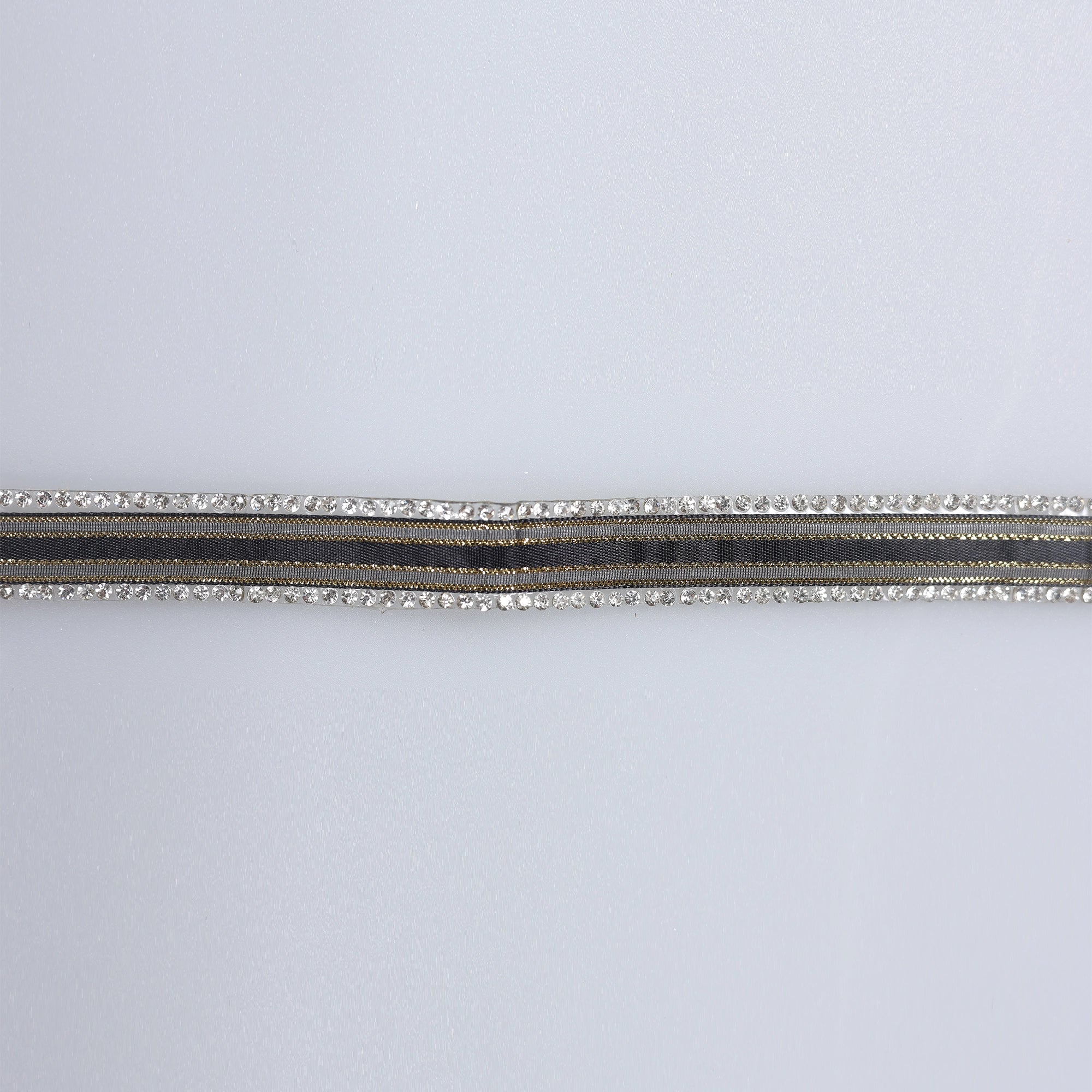 Aplicatii cu strasuri M443 - Ahura