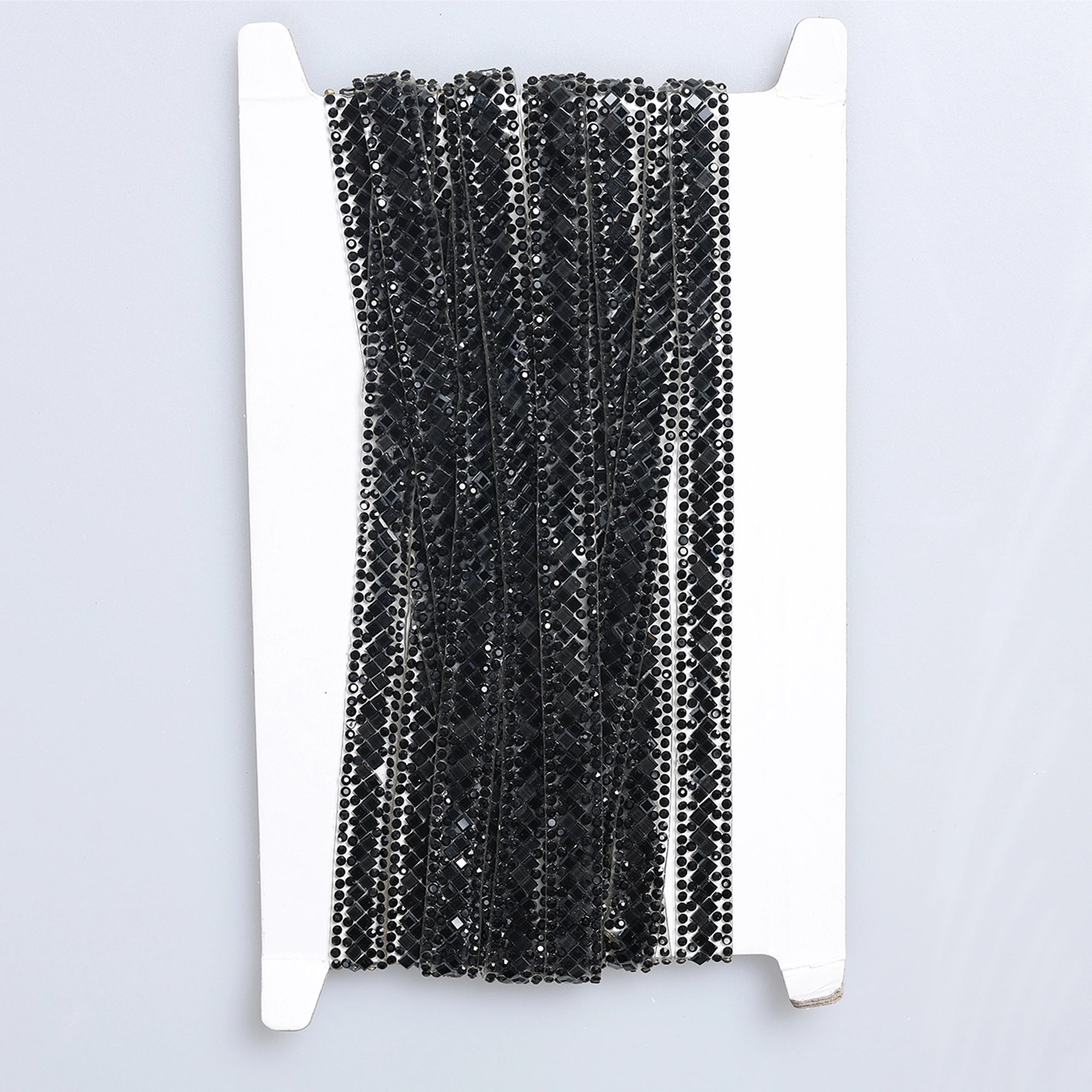 Aplicatii cu strasuri M445 - Ahura