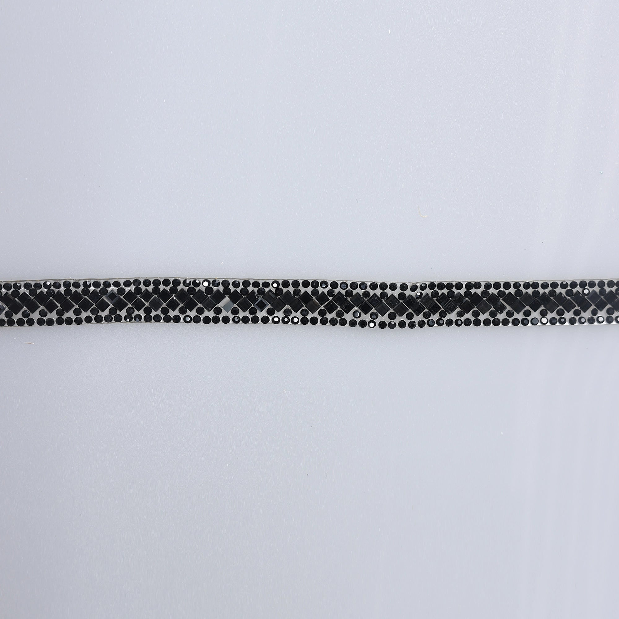 Aplicatii cu strasuri M445 - Ahura