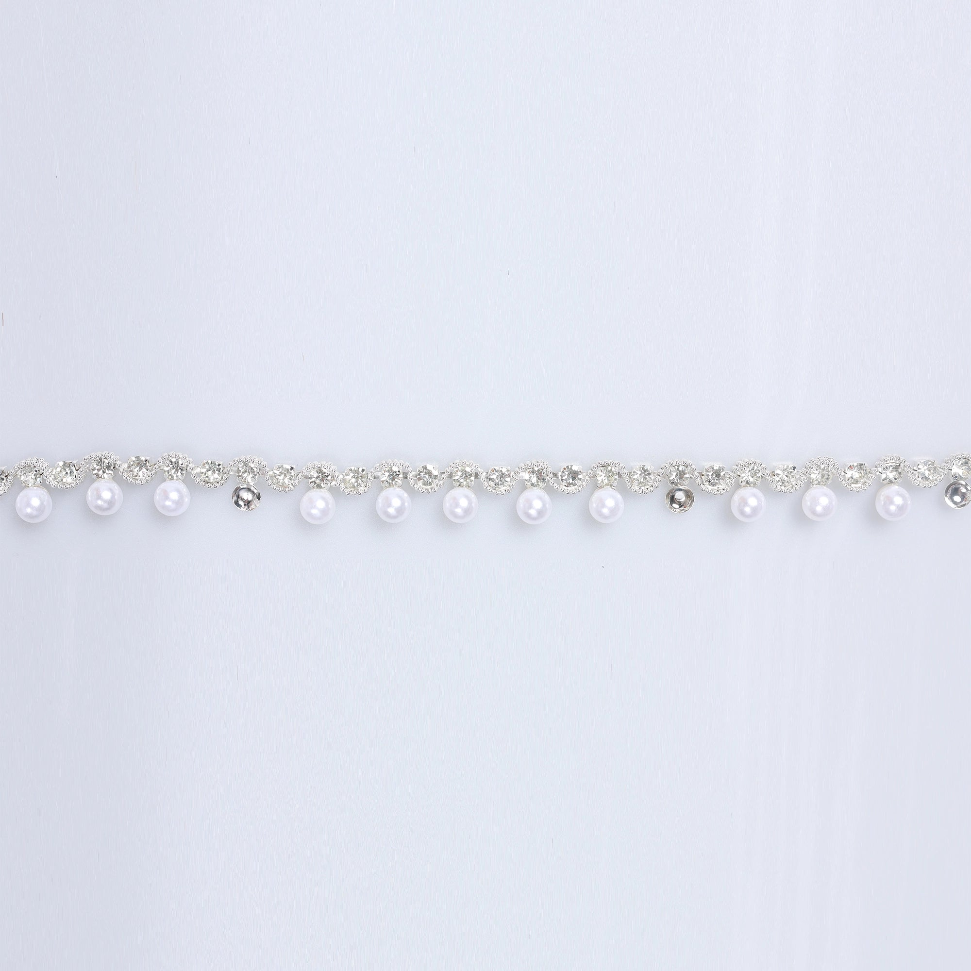 Banda cu strasuri M88 - Ahura