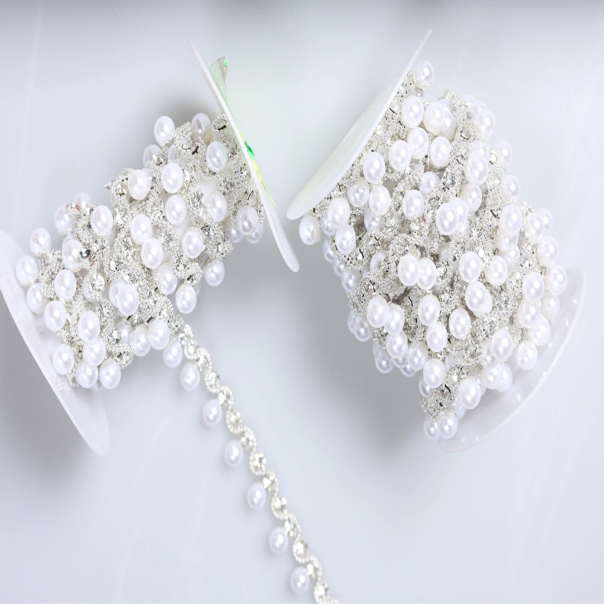 Banda cu strasuri M144 - Ahura