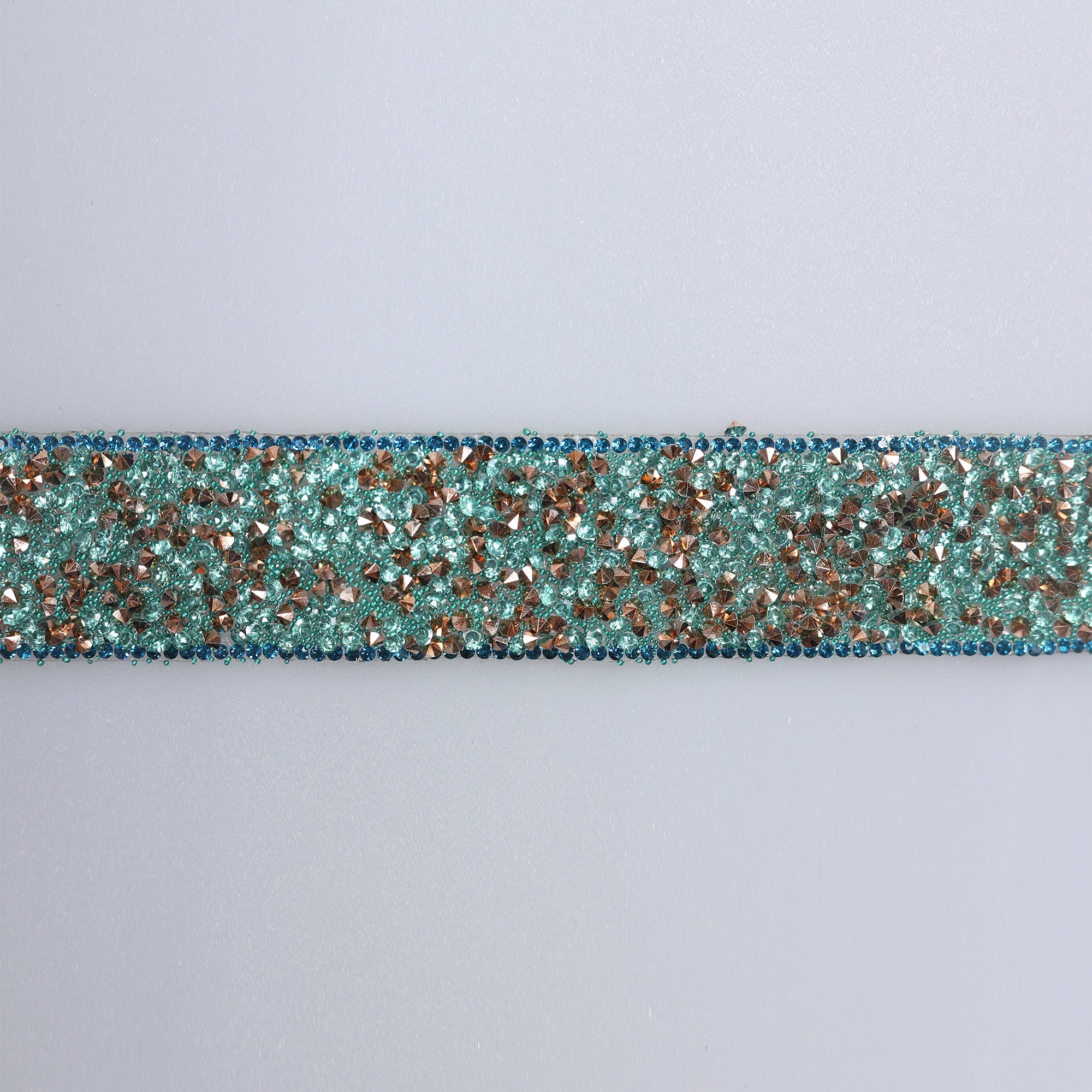 Aplicatii cu strasuri M450 - Ahura