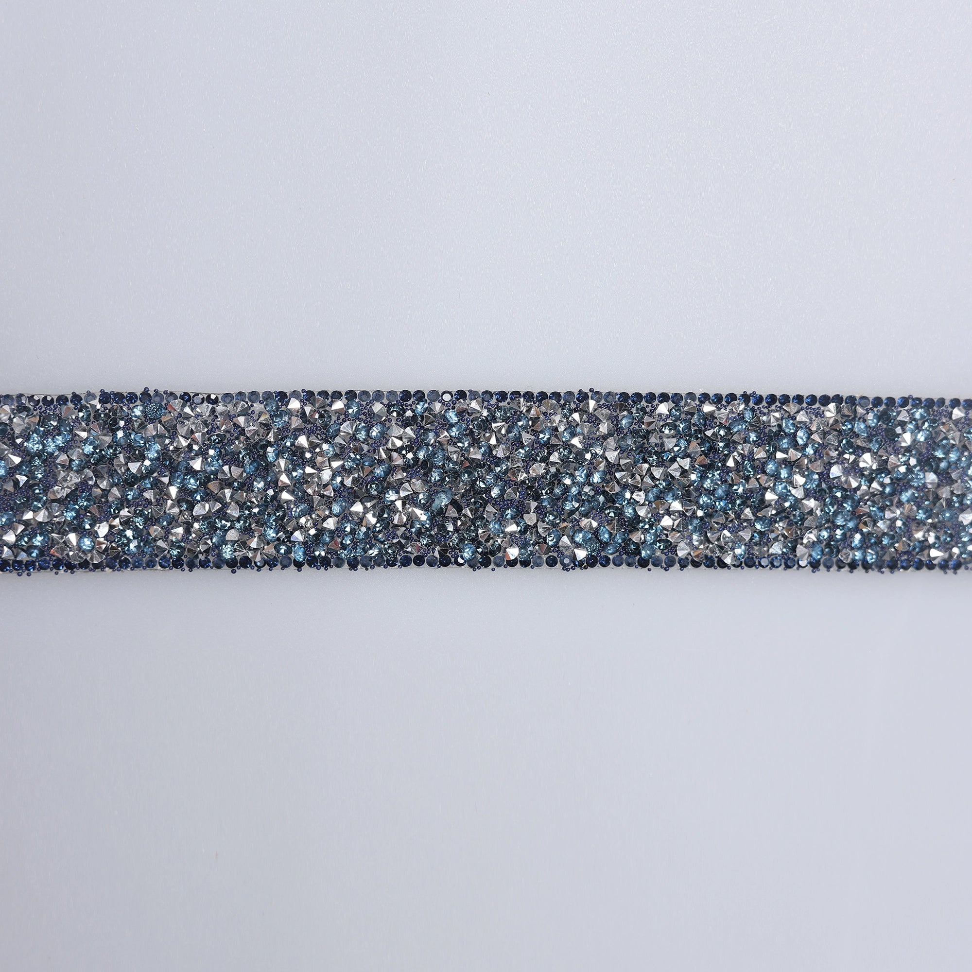 Aplicatii cu strasuri M452 - Ahura