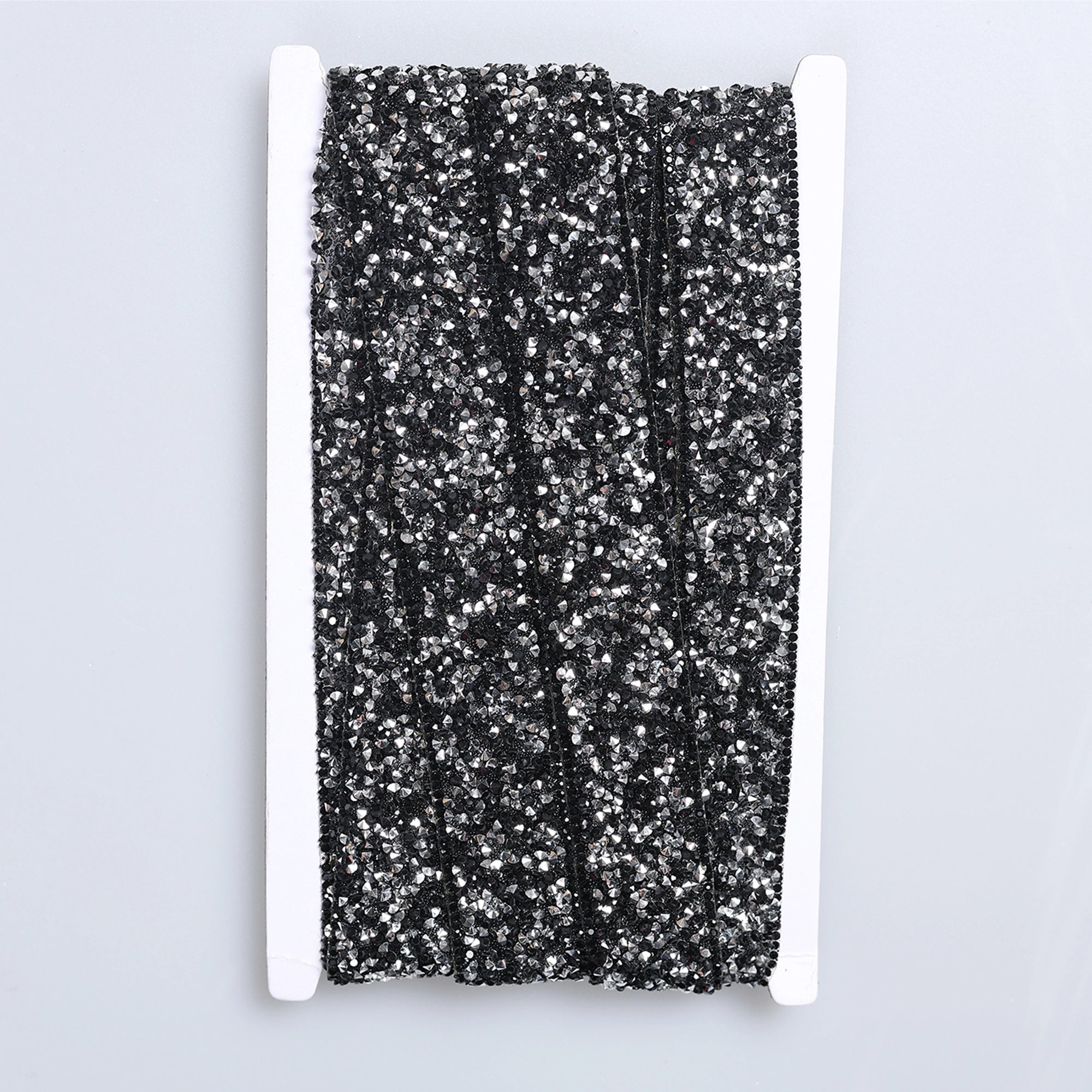 Aplicatii cu strasuri M454 - Ahura