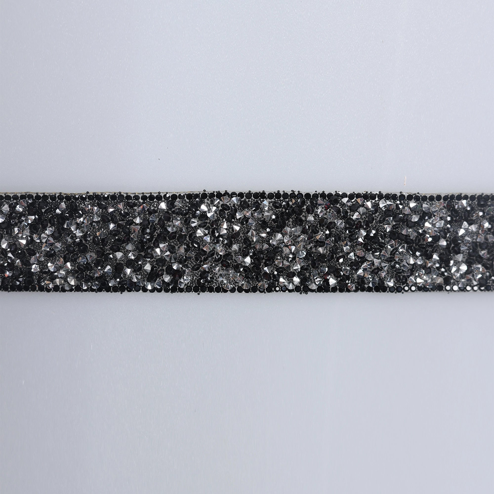 Aplicatii cu strasuri M454 - Ahura