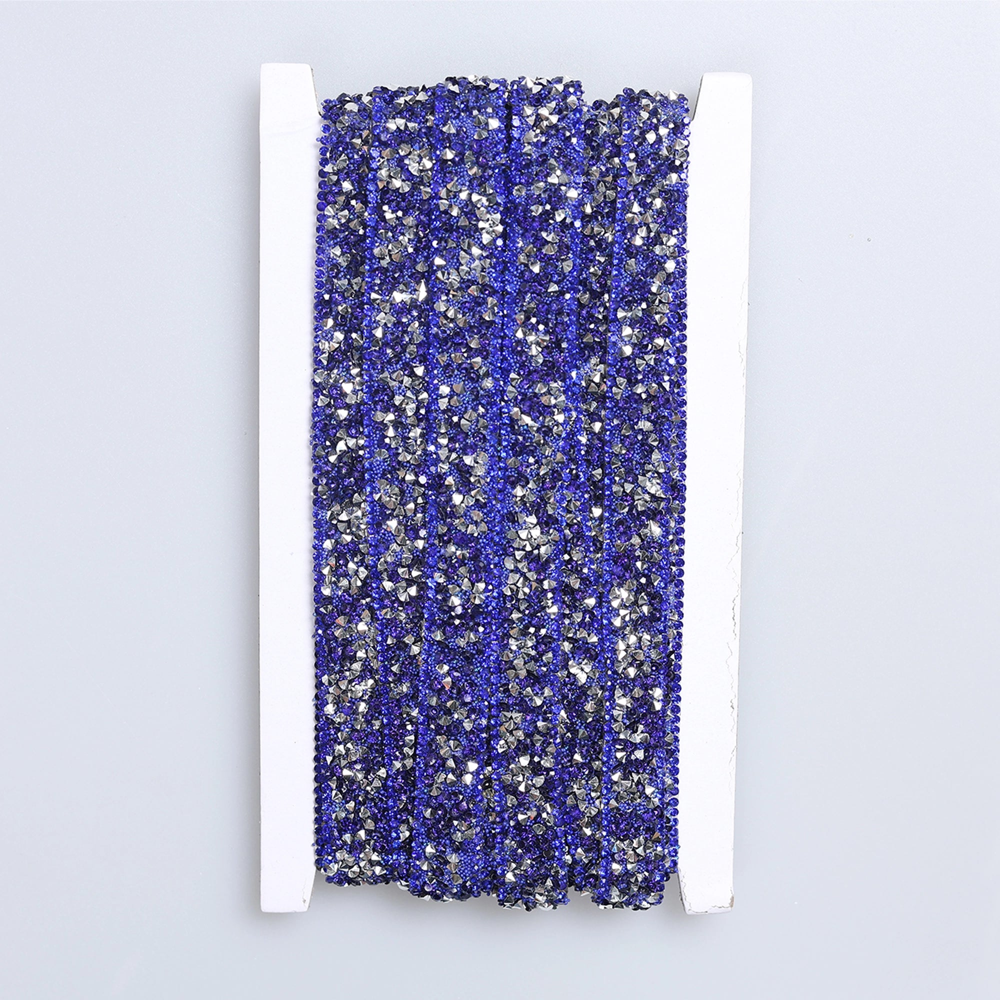 Aplicatii cu strasuri M363 - Ahura