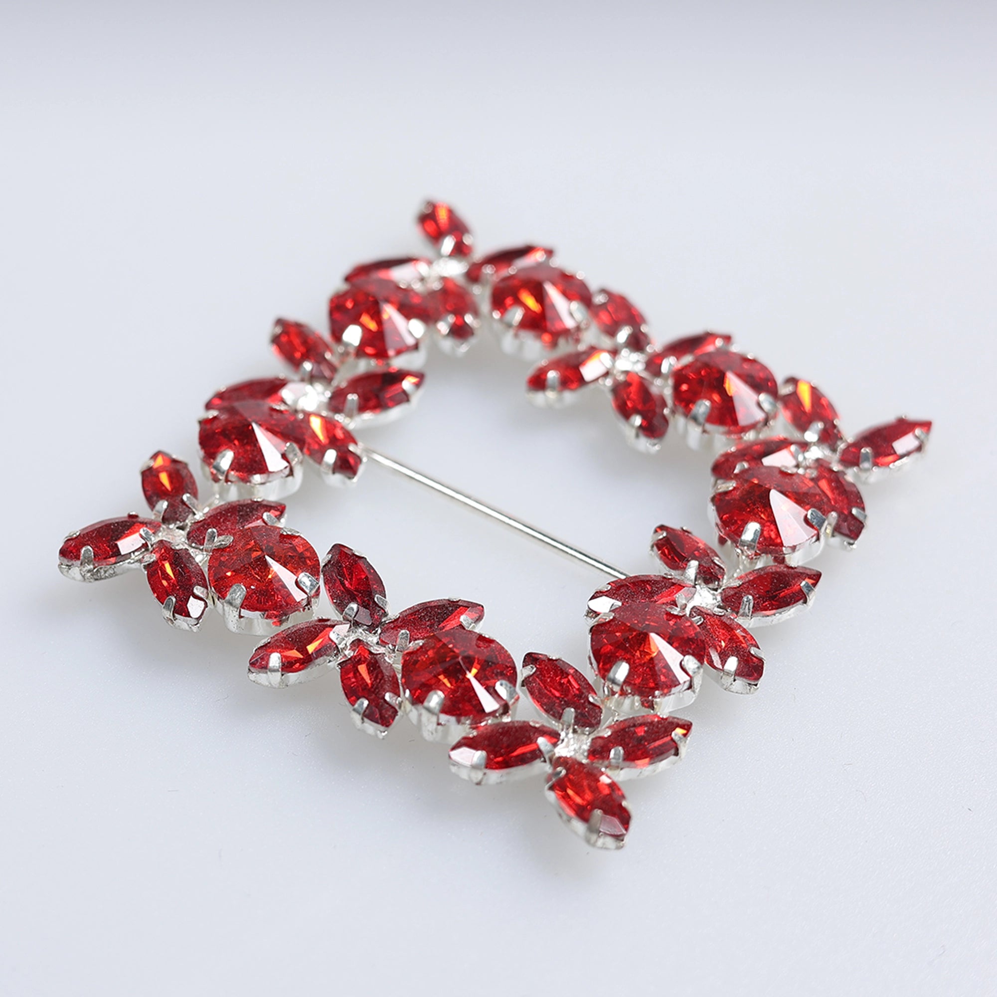 Catarame cu strasuri M113 - Ahura