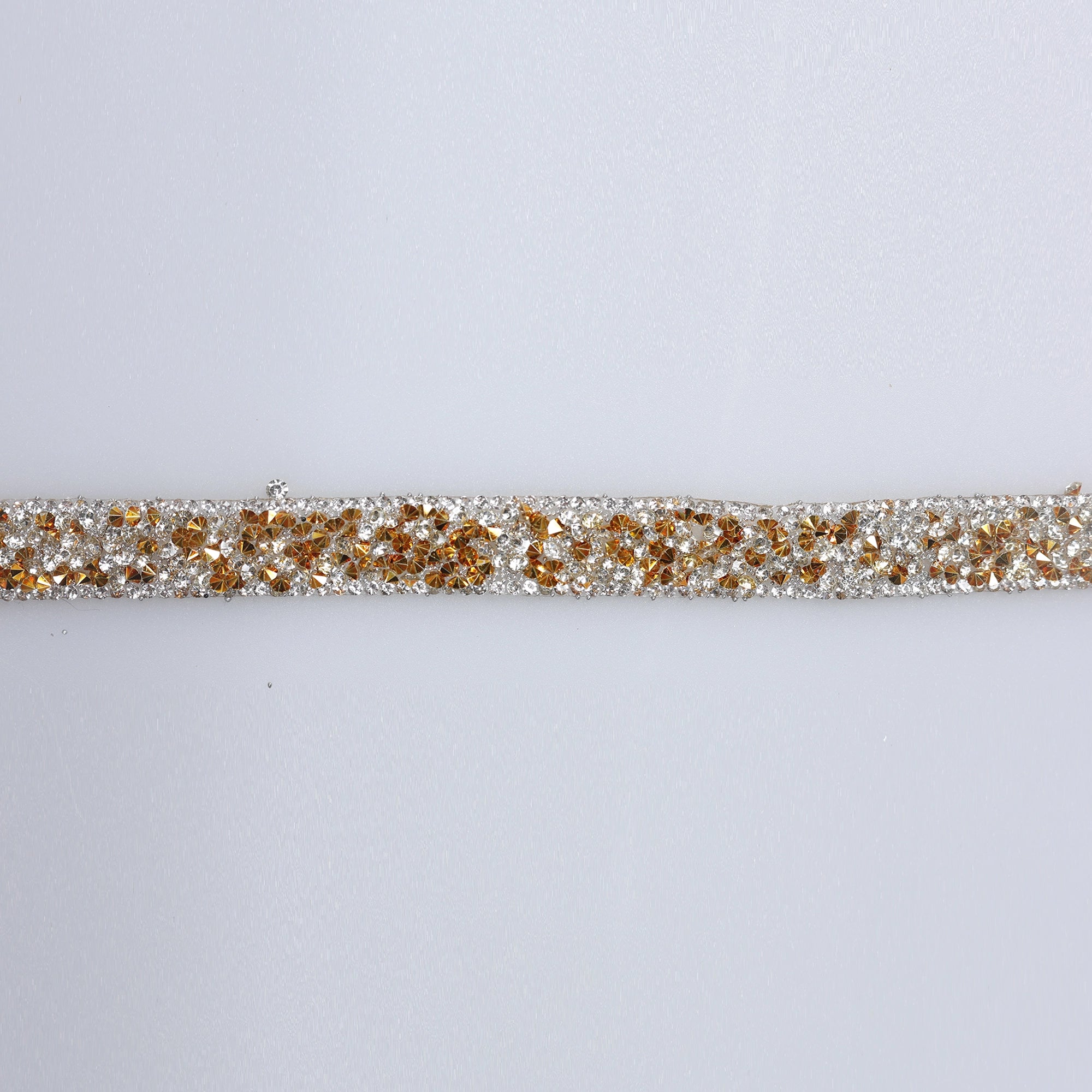 Aplicatii cu strasuri M364 - Ahura