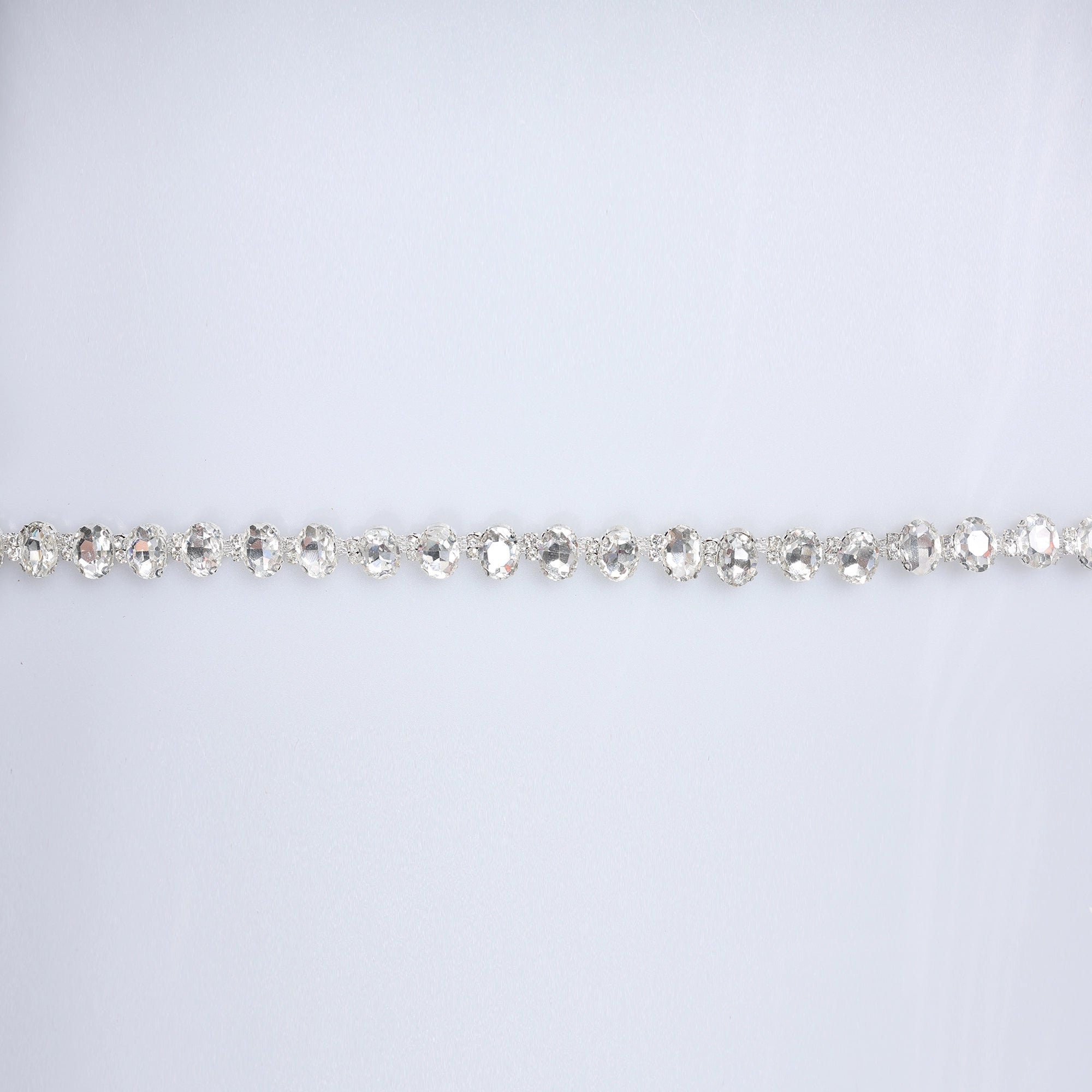 Banda cu strasuri M112 - Ahura