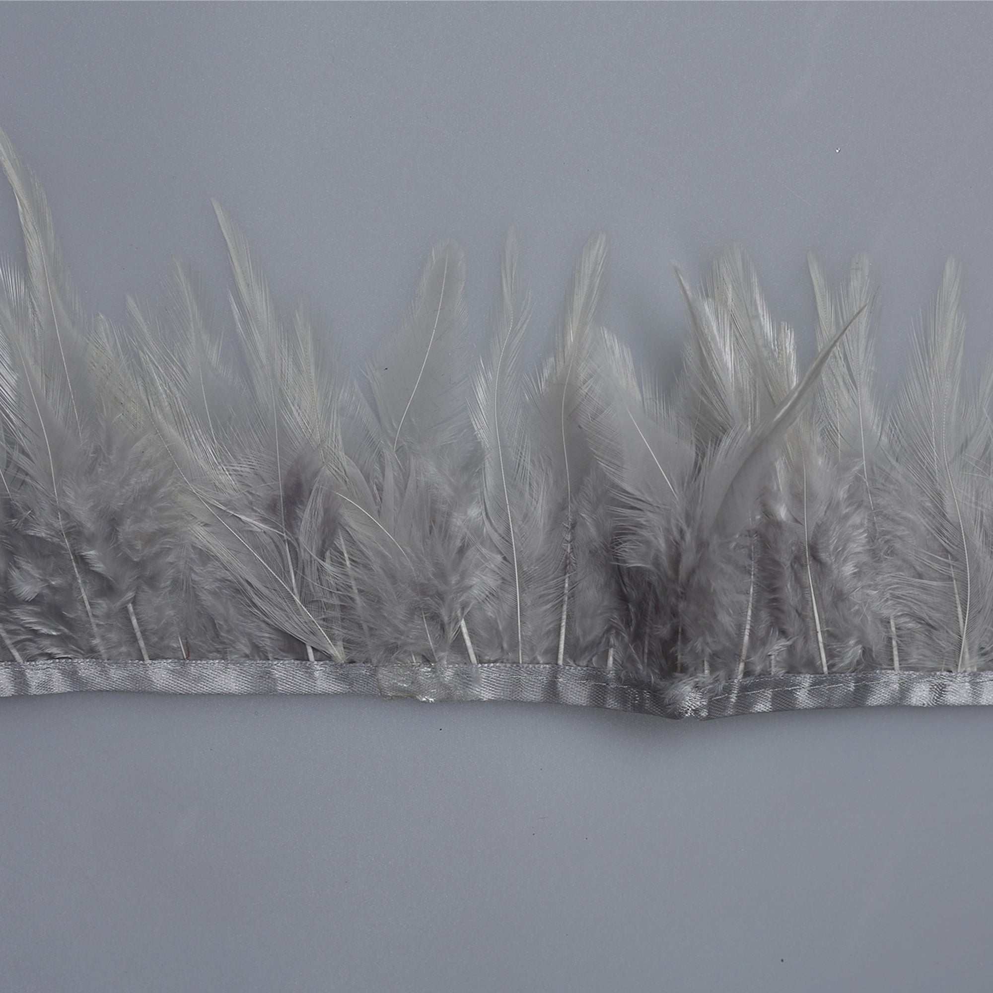 Pene scurte de Cocoș pe bandă M355 - Ahura