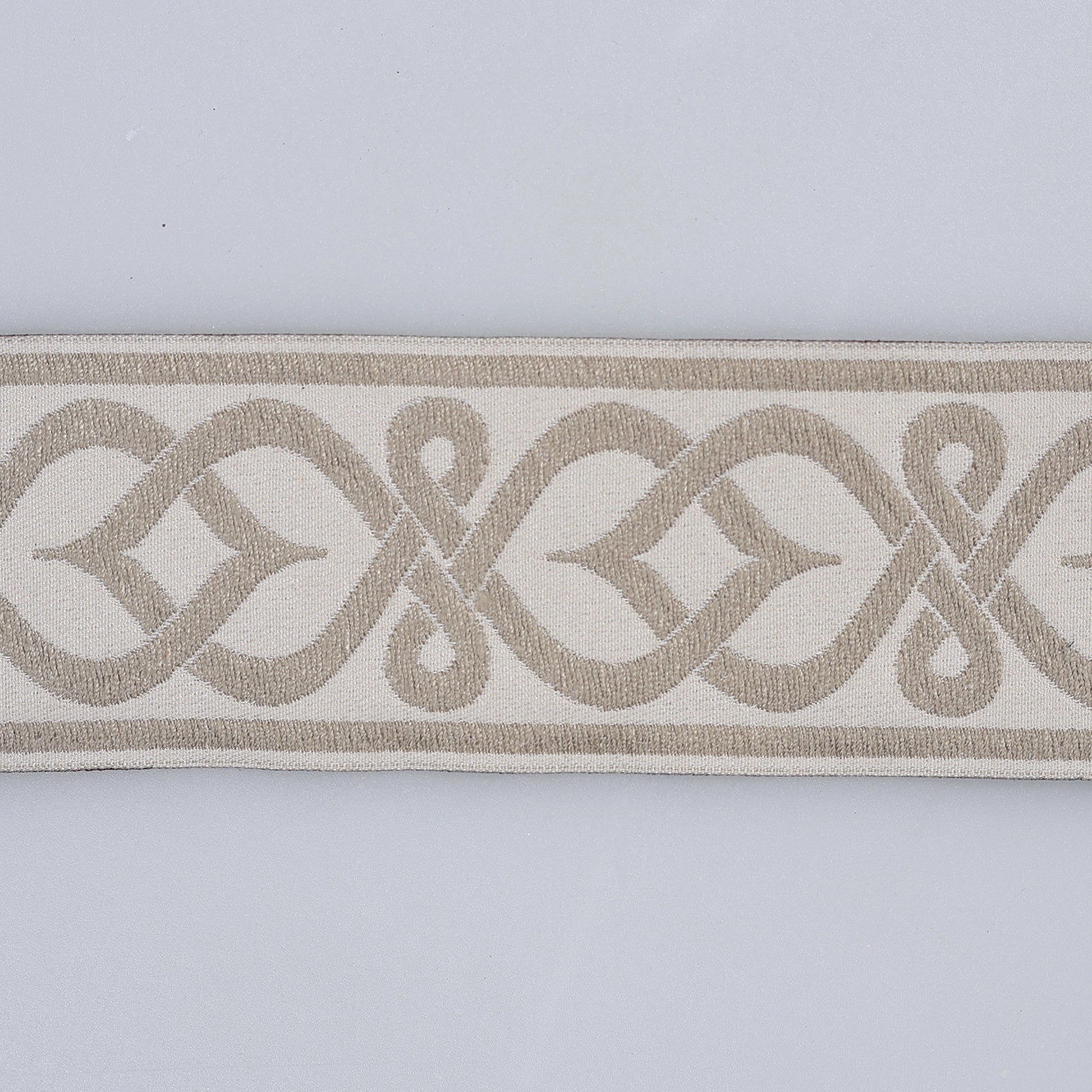Bandă decorativă 5 cm model țesut detaliu