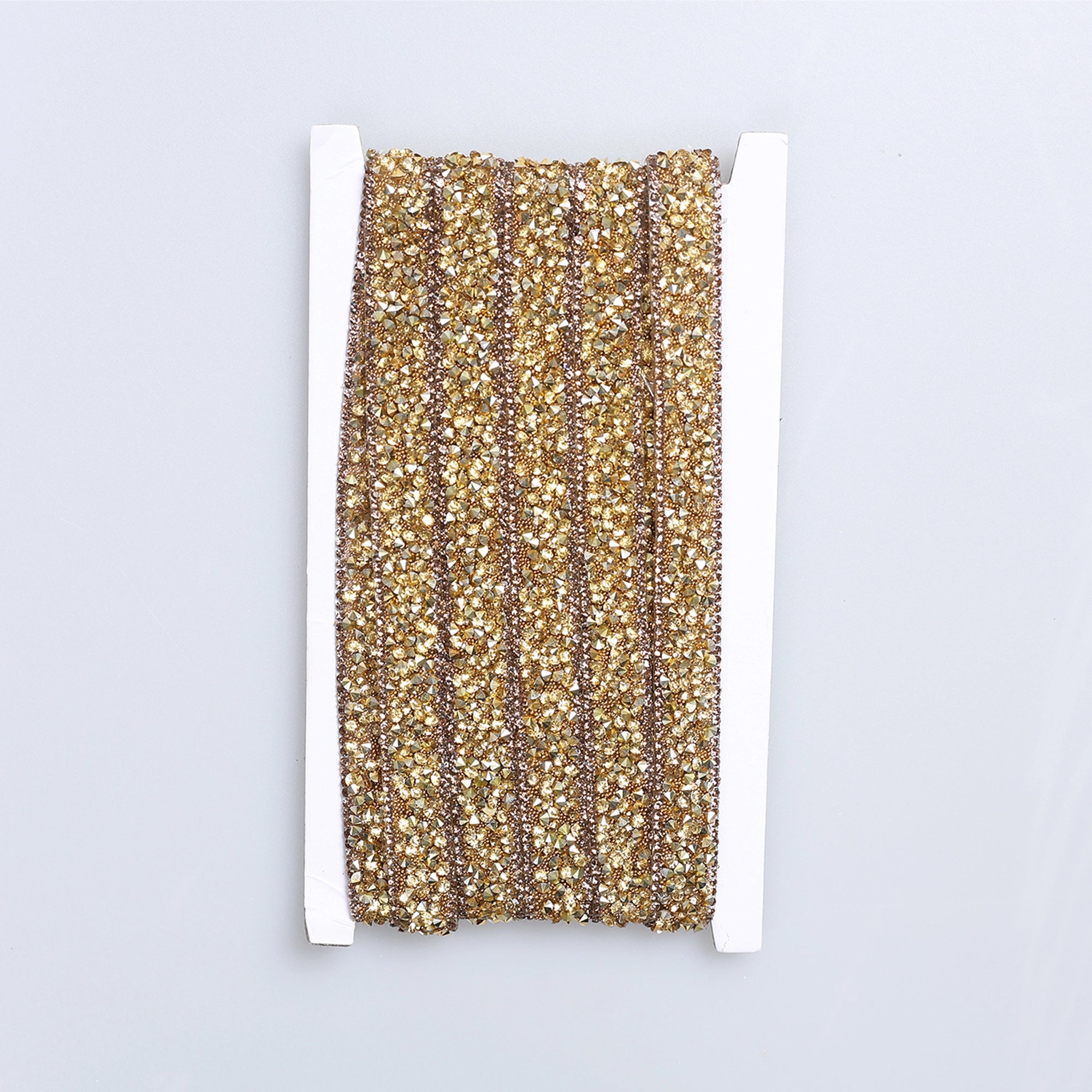 Aplicatii cu strasuri M365 - Ahura