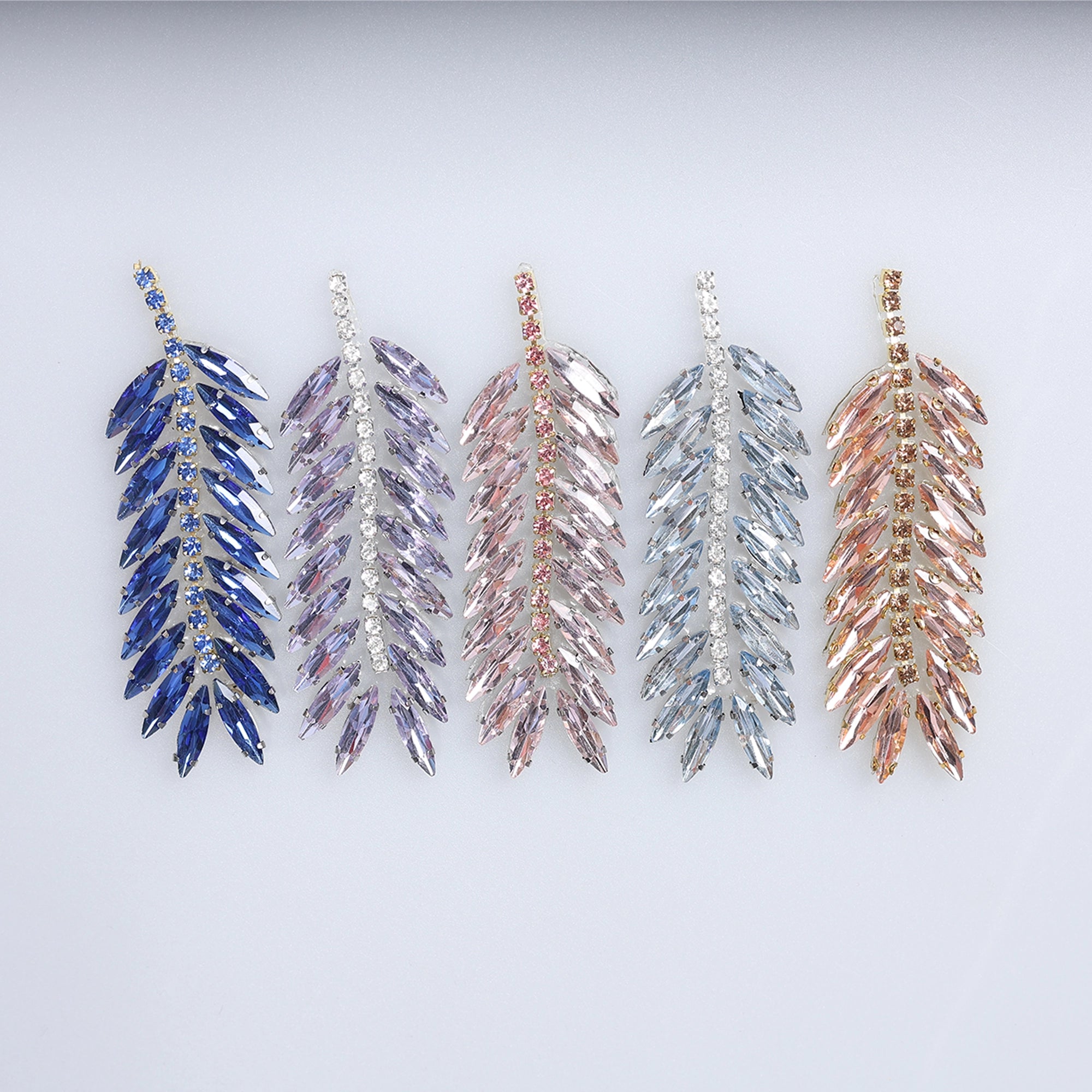 Aplicatii cu strasuri M189 - Ahura