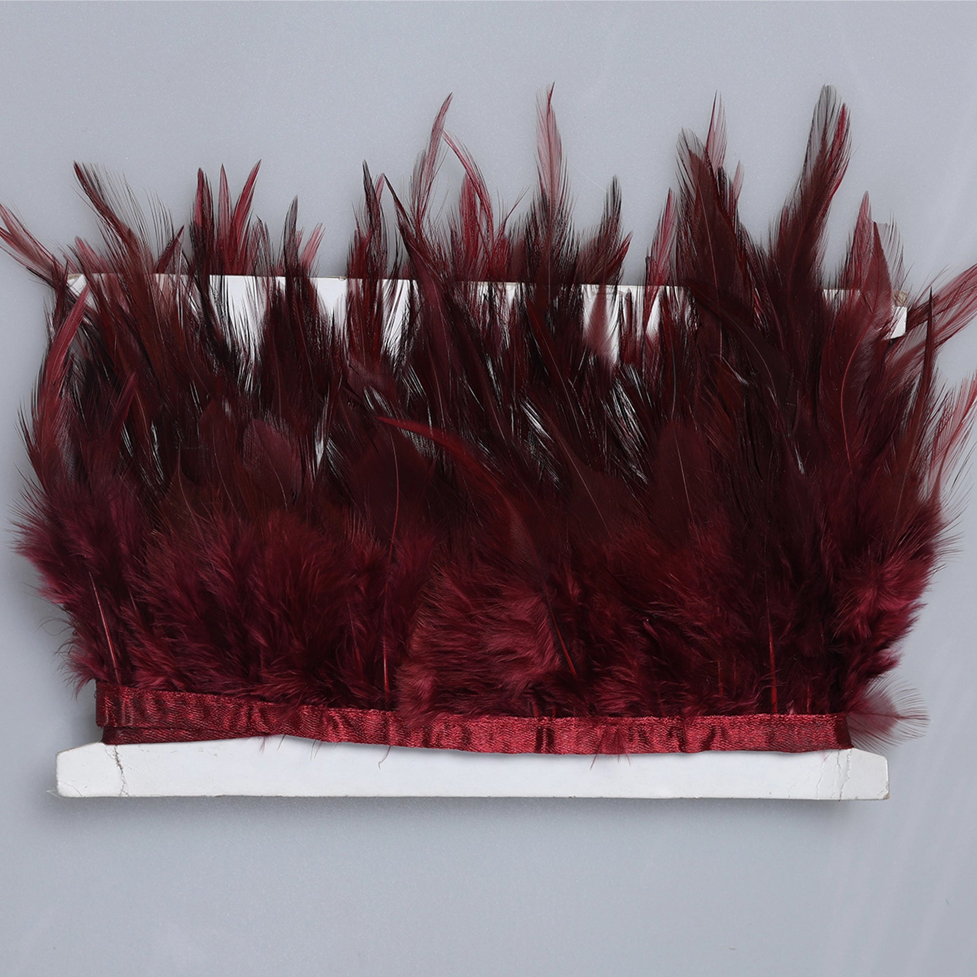 Pene scurte de Cocoș pe bandă M363 - Ahura