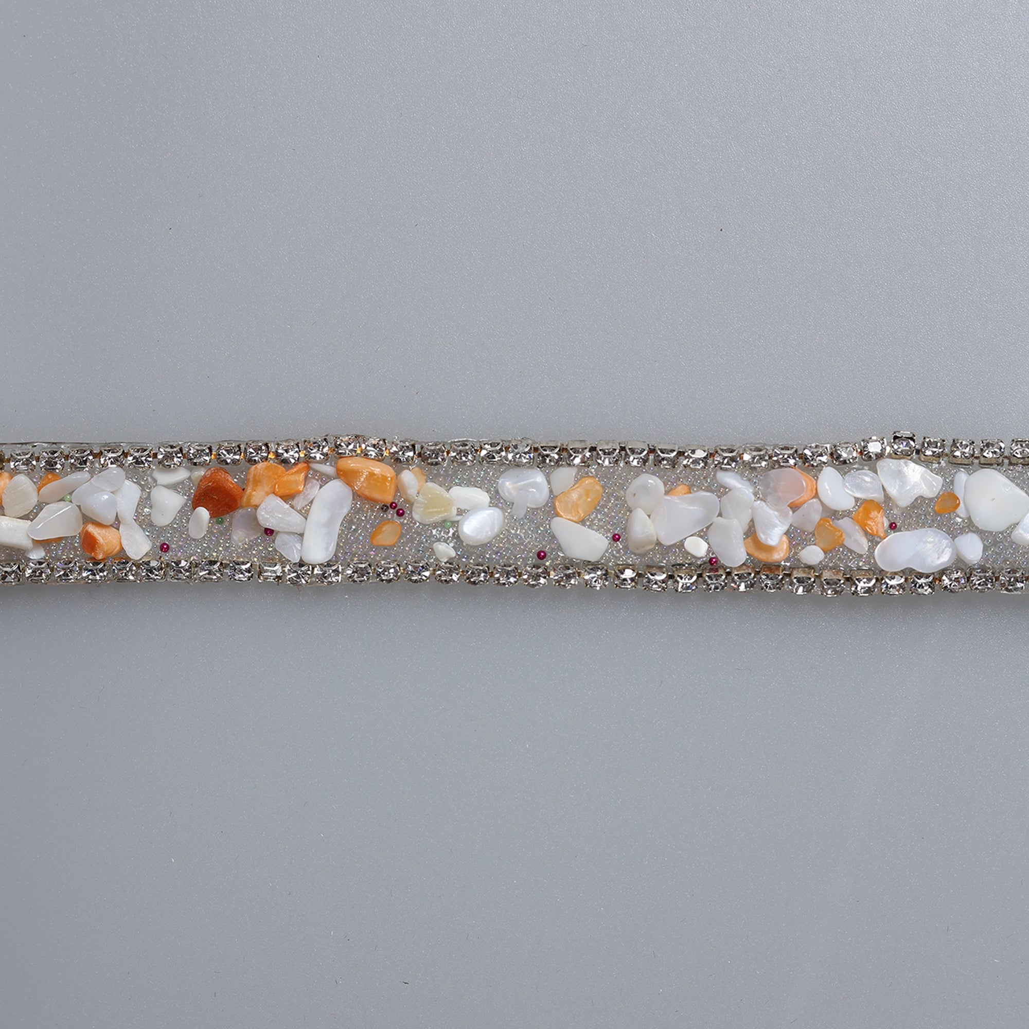 Aplicatii cu strasuri M483 - Ahura