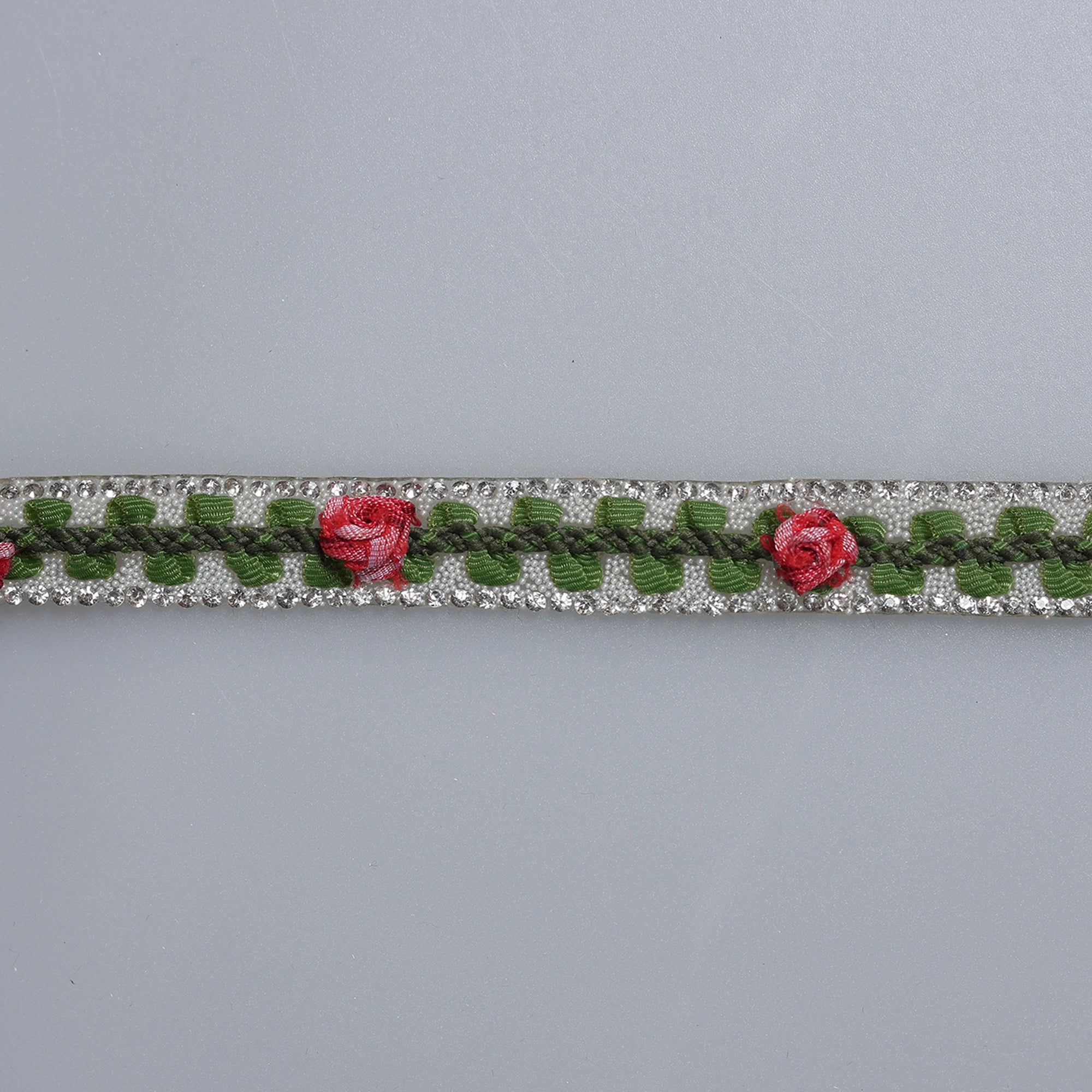 Aplicatii cu strasuri M484 - Ahura