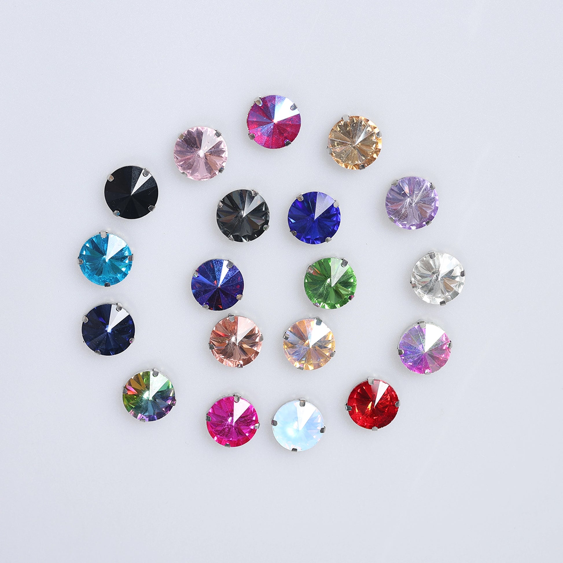 Piatră pentru cusut tip lacrimă 2x2cm - Ahura