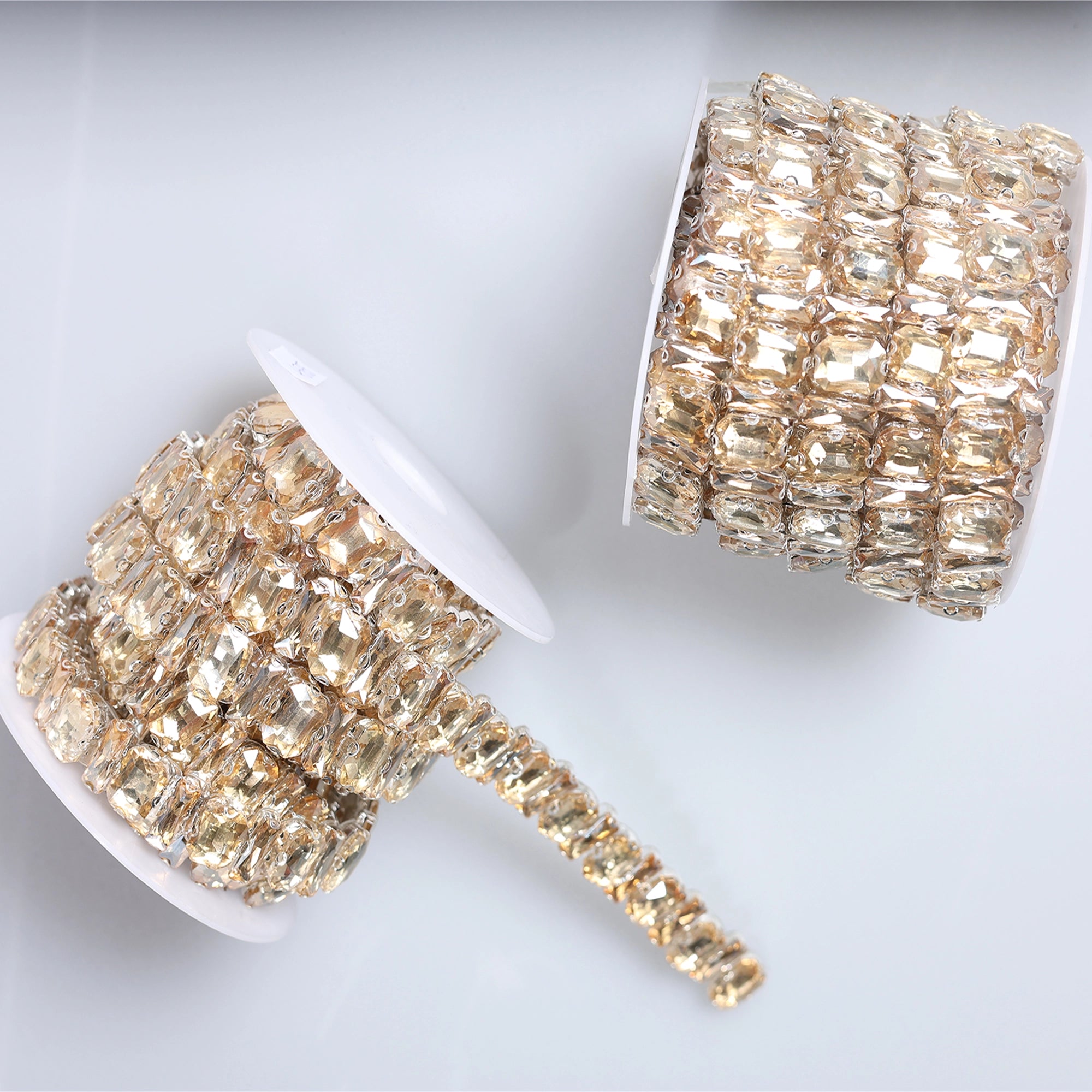 Banda cu strasuri M16 - Ahura