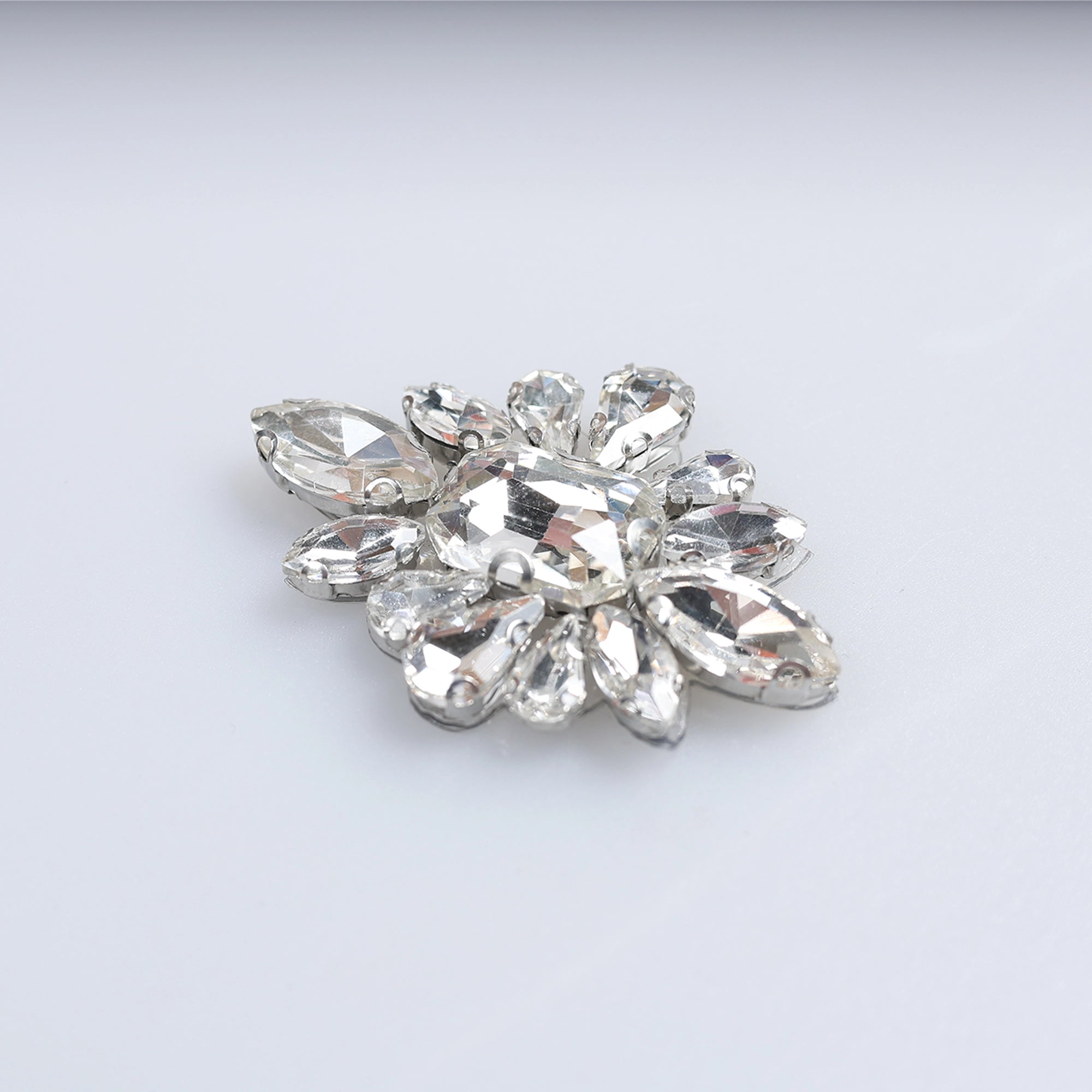 Aplicatii cu strasuri M122 - Ahura