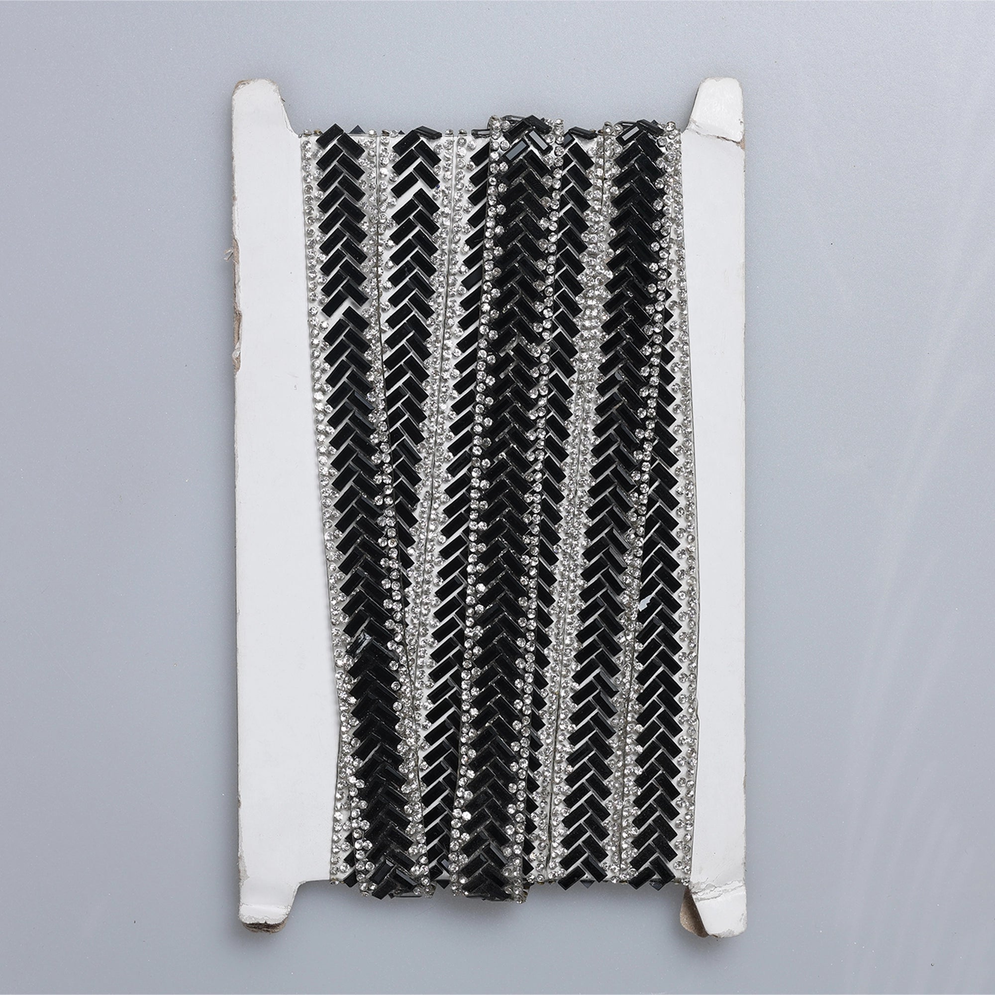 Aplicatii cu strasuri M490 - Ahura