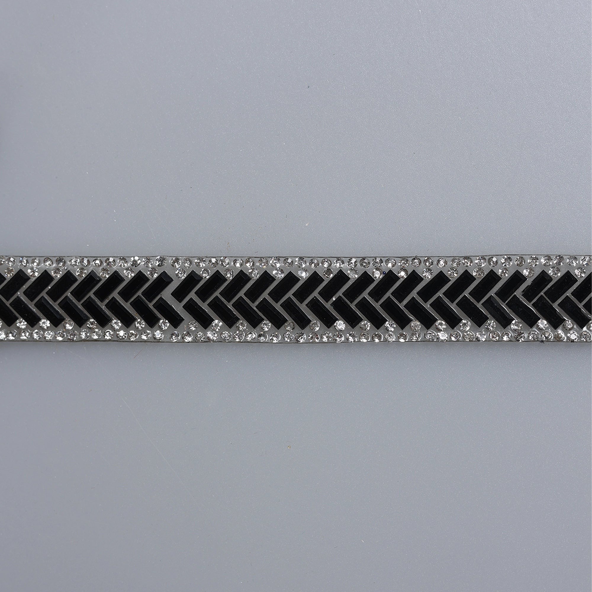 Aplicatii cu strasuri M490 - Ahura