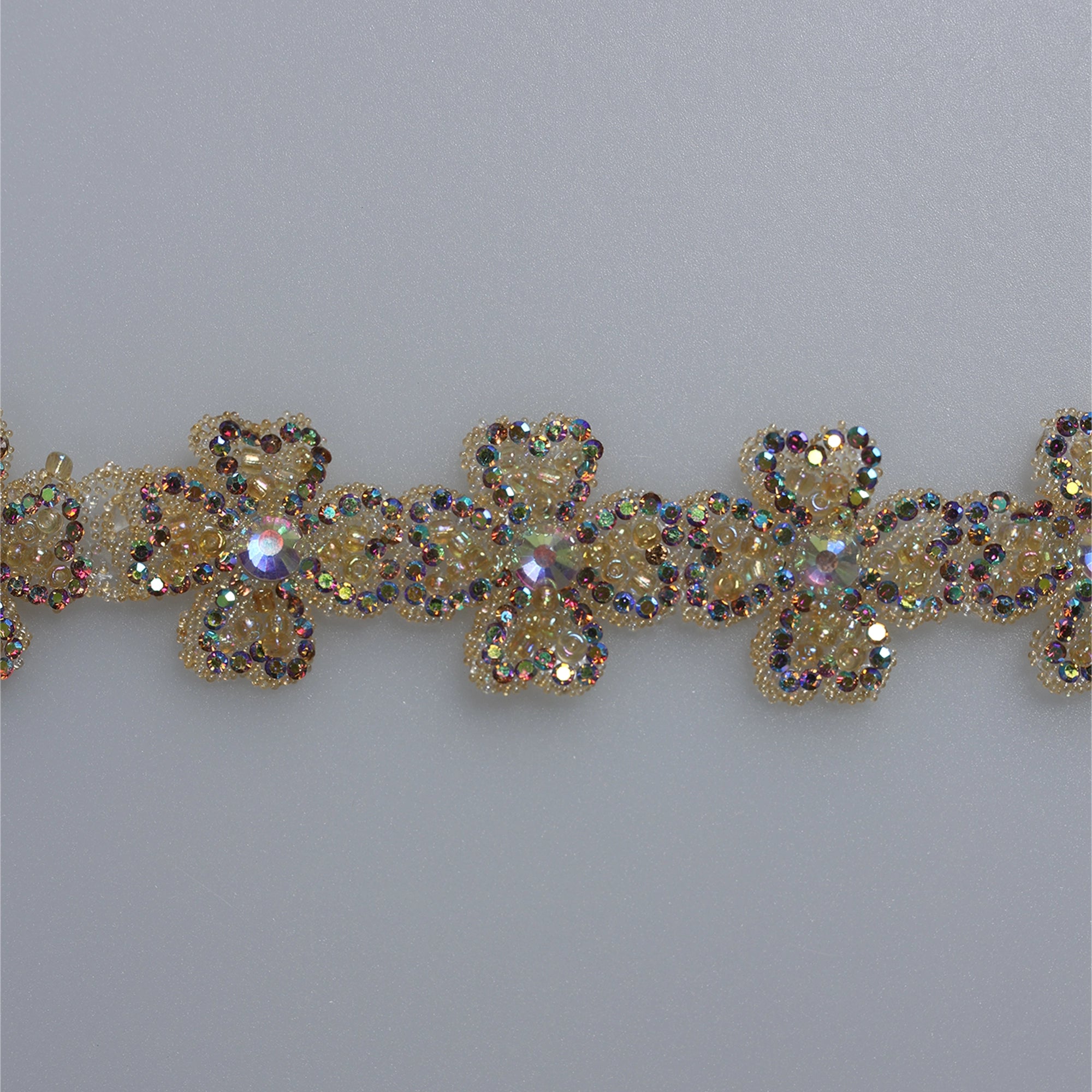 Aplicatii cu strasuri M505 - Ahura