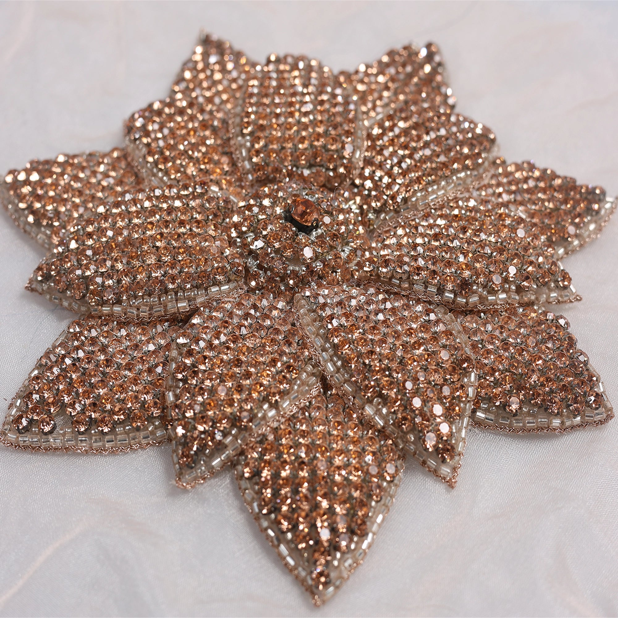 Aplicatii cu strasuri M4 - Ahura