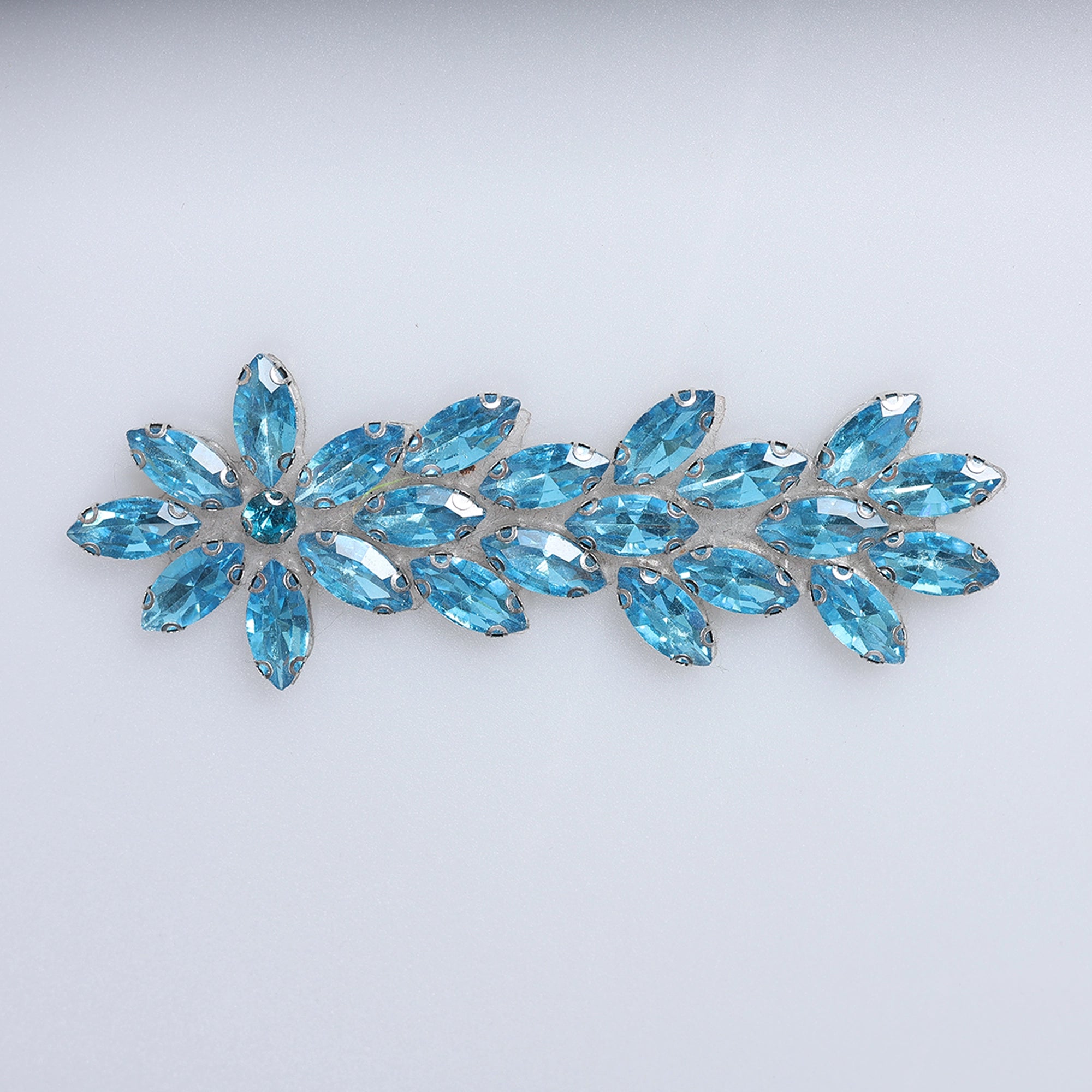 Aplicatii cu strasuri M208 - Ahura