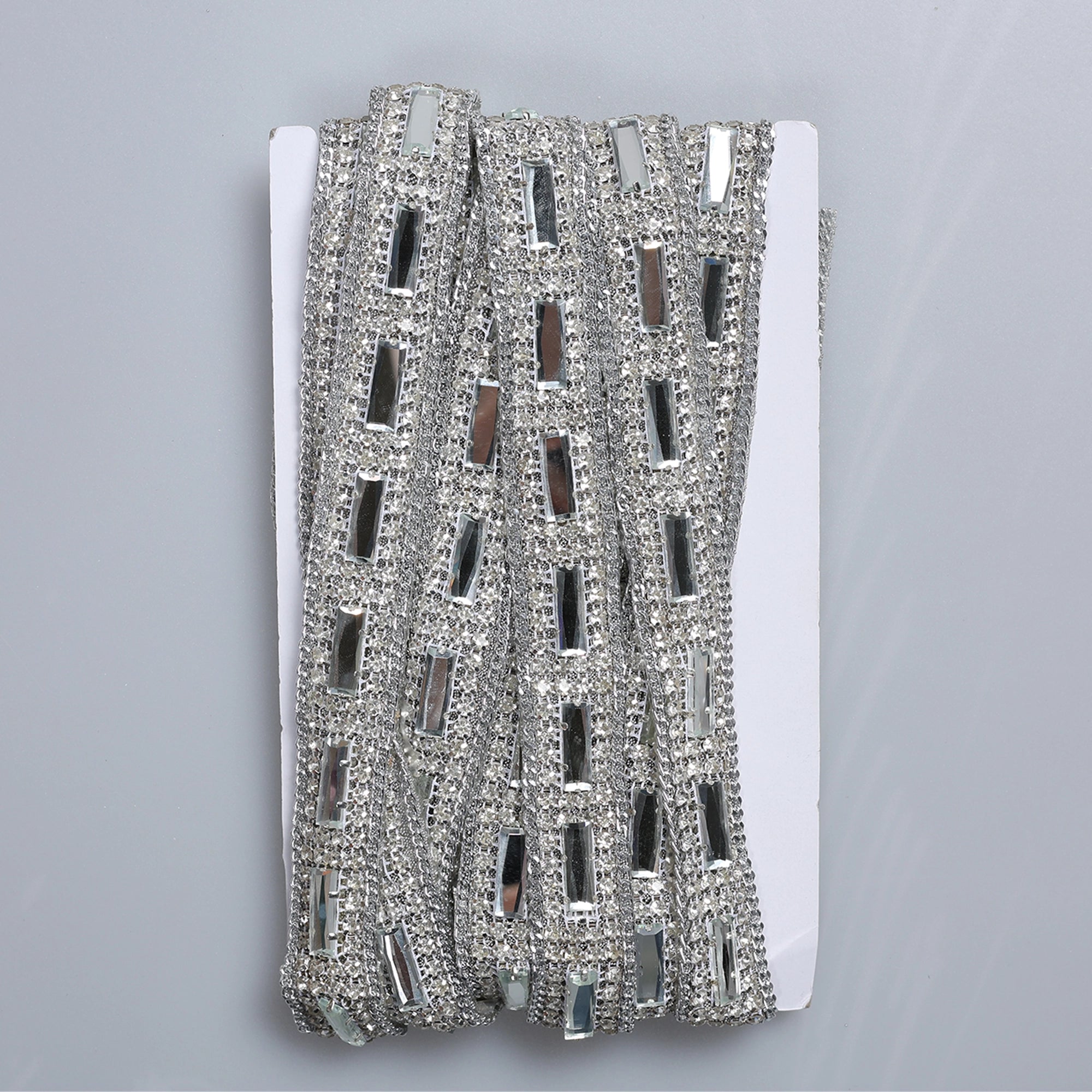 Aplicatii cu strasuri M527 - Ahura