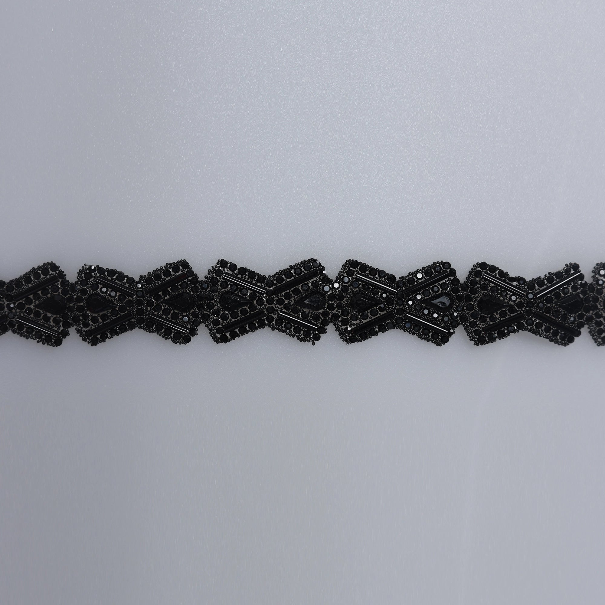 Aplicatii cu strasuri M296 - Ahura