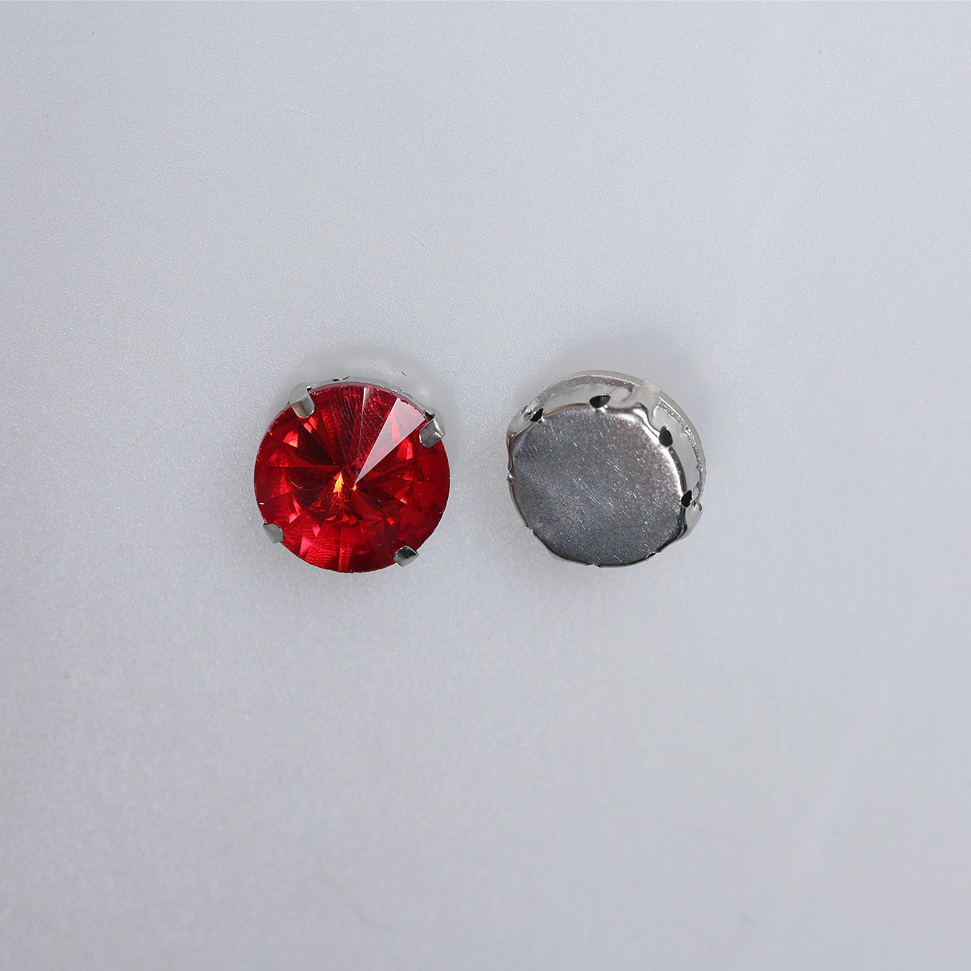Piatră pentru cusut tip lacrimă 2x2cm - Ahura