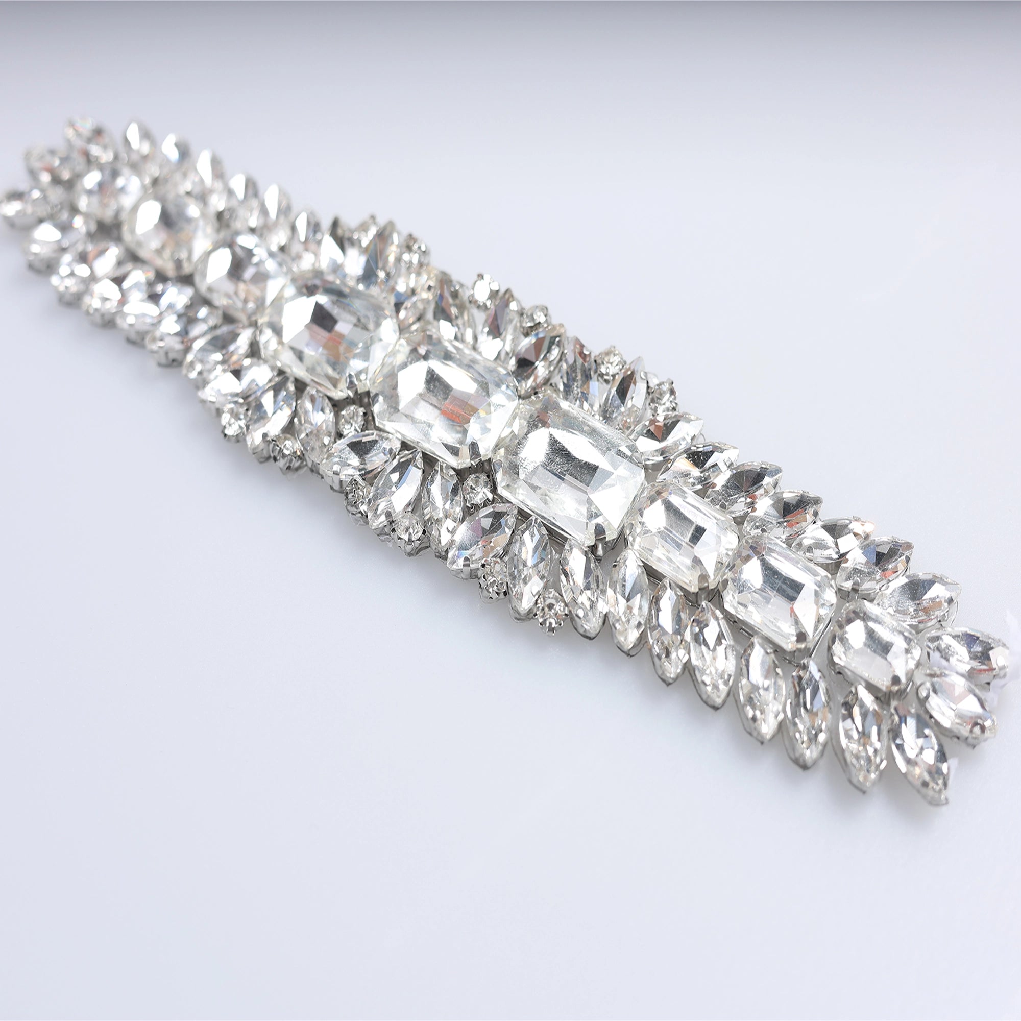 Aplicatii cu strasuri M191 - Ahura