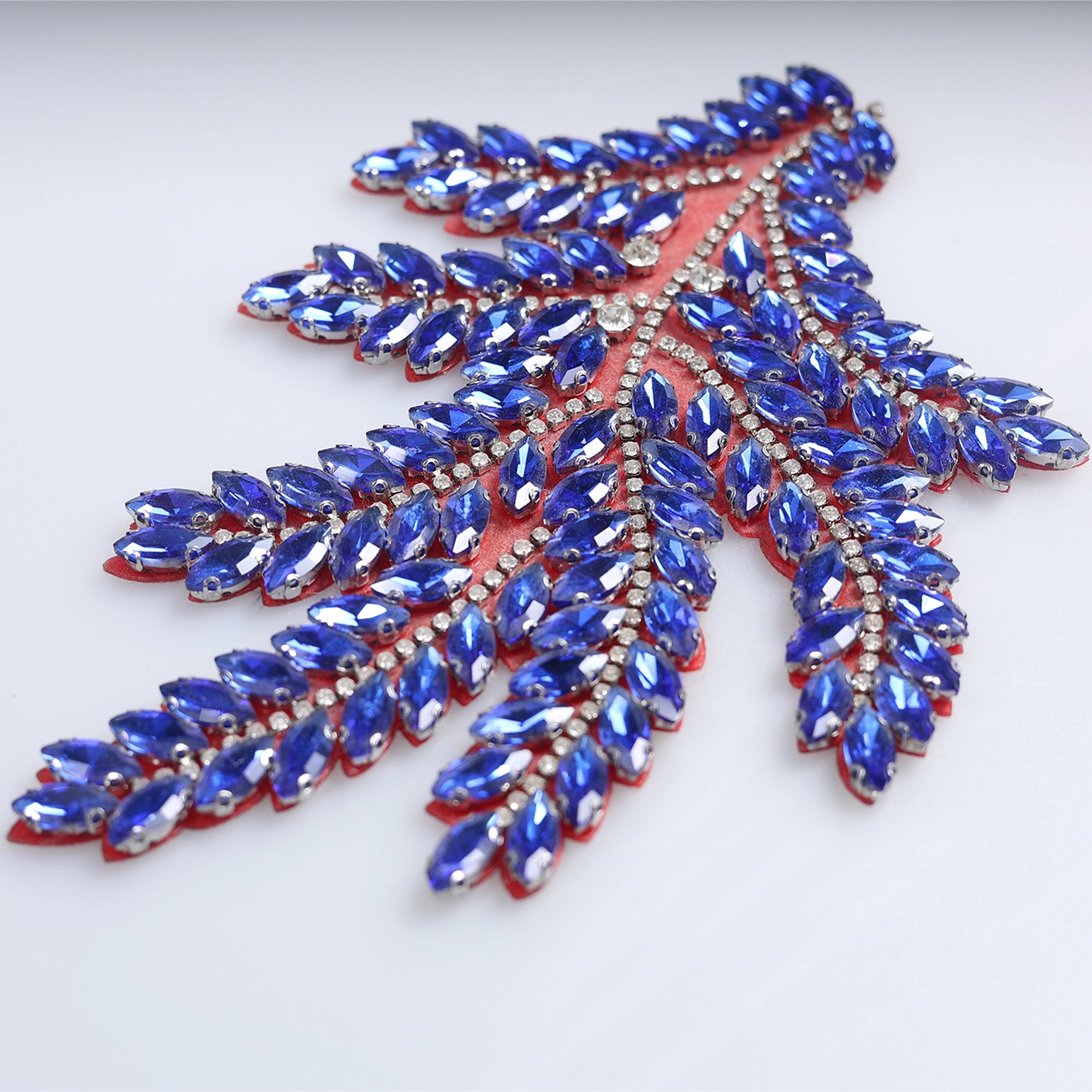 Aplicatii cu strasuri M128 - Ahura