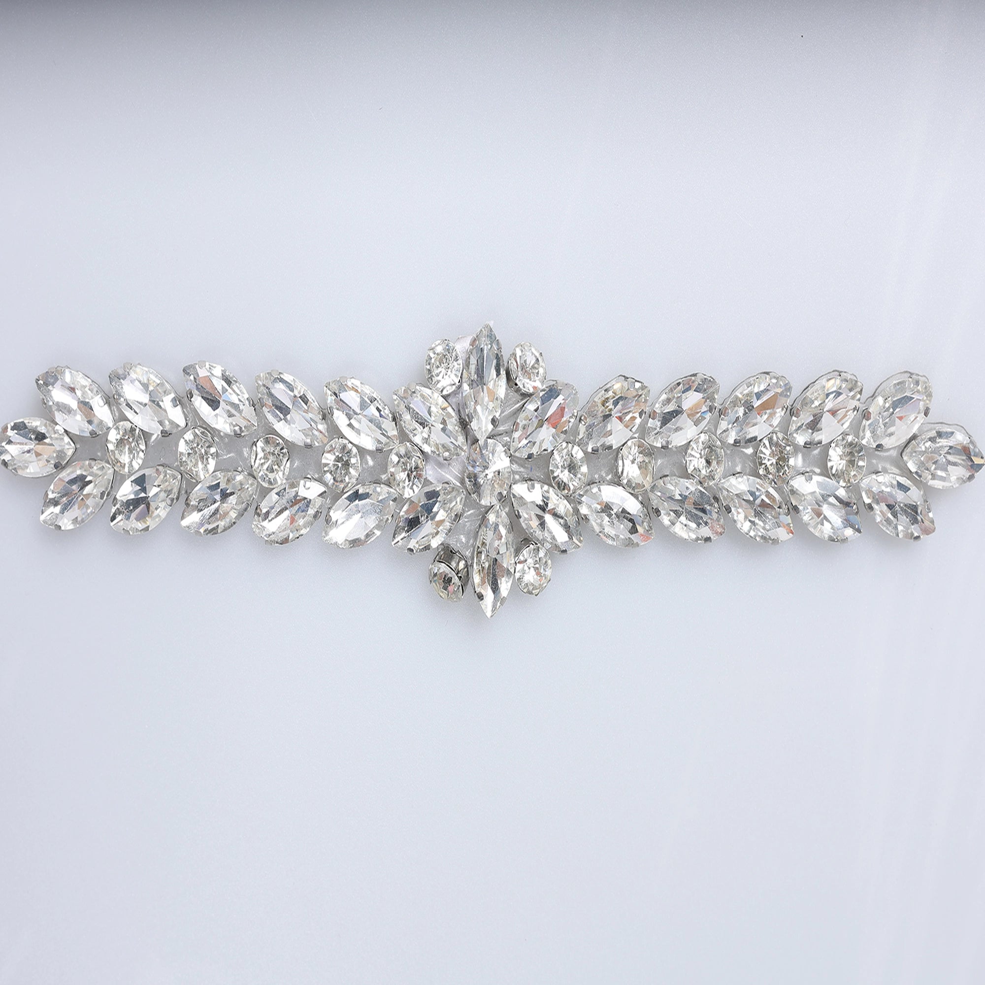 Aplicatii cu strasuri M130 - Ahura