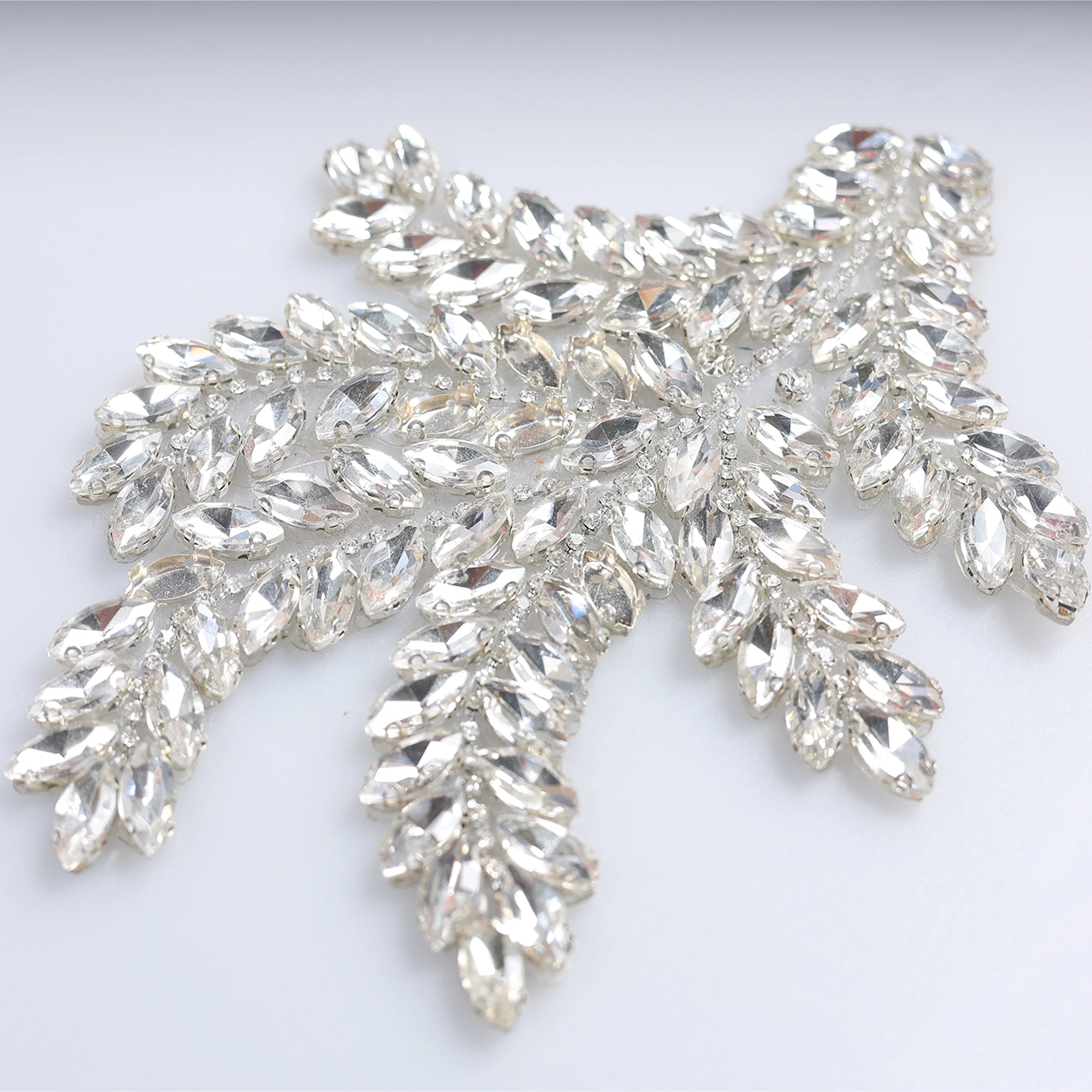 Aplicatii cu strasuri M133 - Ahura