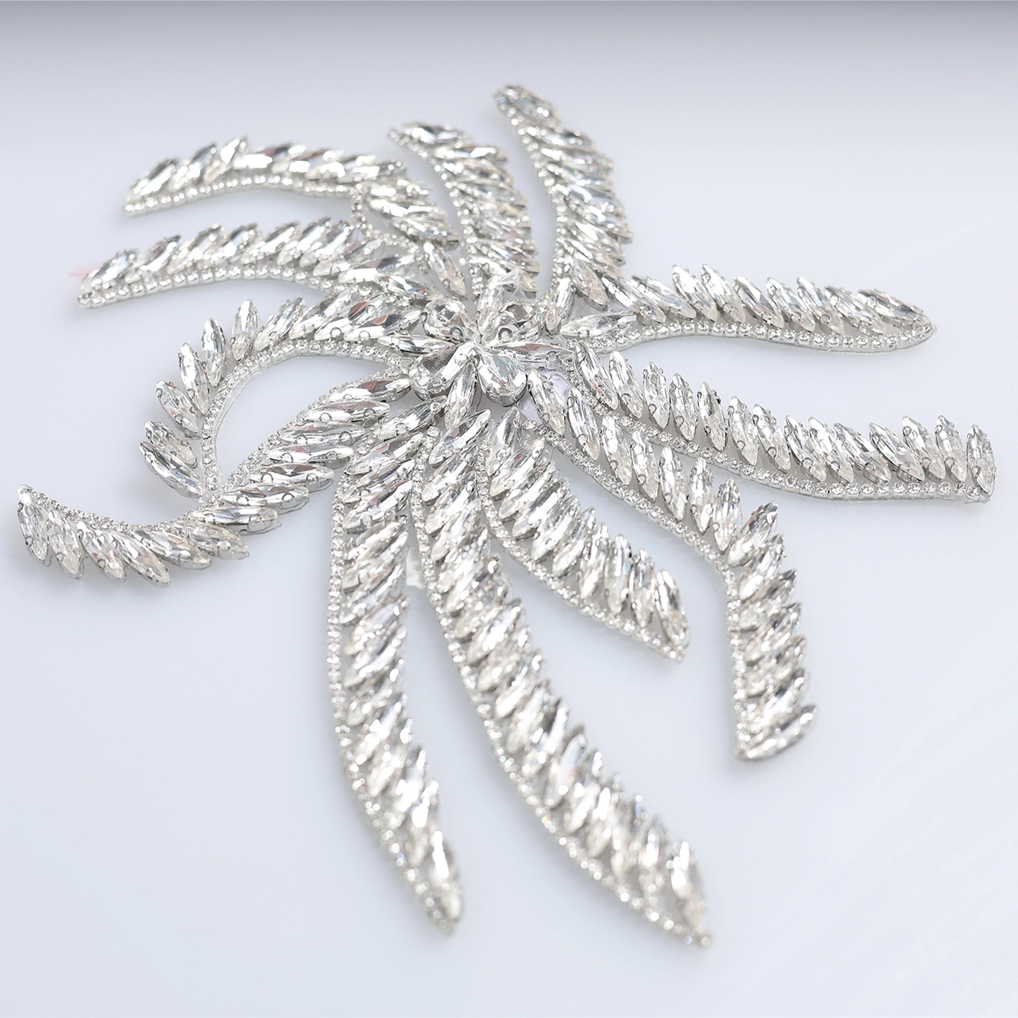 Aplicatii cu strasuri M134 - Ahura