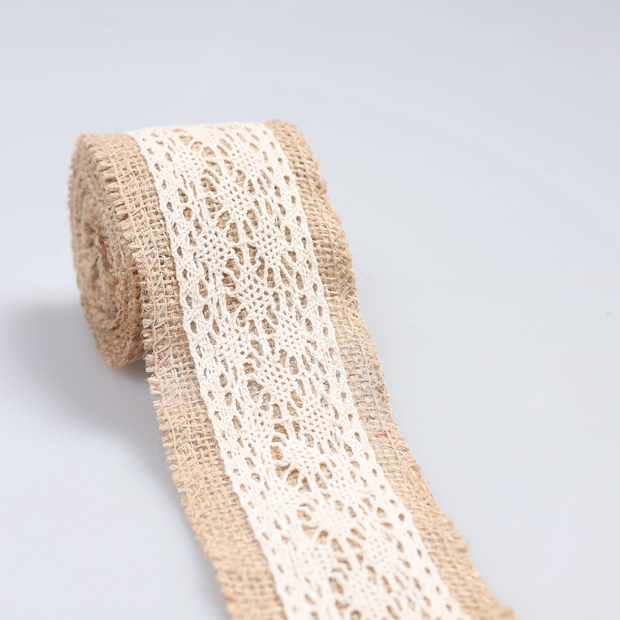 Banda din Iuta cu Dantela 6cm Rola 2m M1 - Ahura