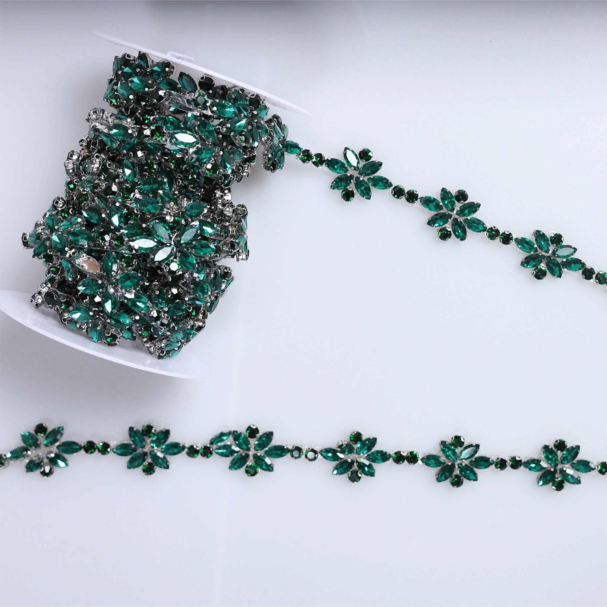 Banda cu strasuri M15 - Ahura