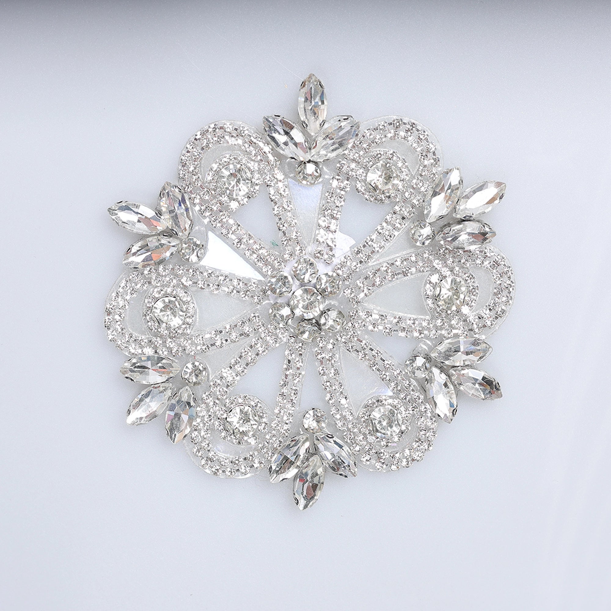 Aplicatii cu strasuri M136 - Ahura