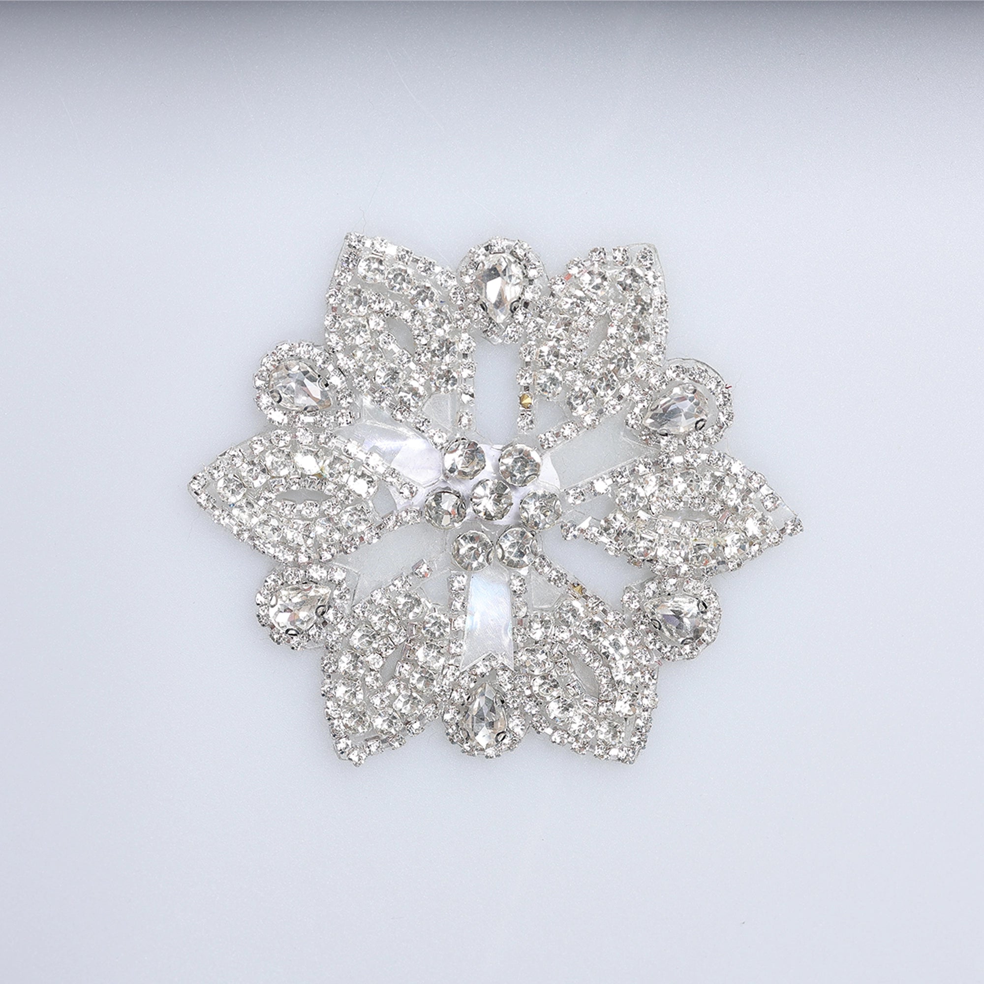 Aplicatii cu strasuri M138 - Ahura