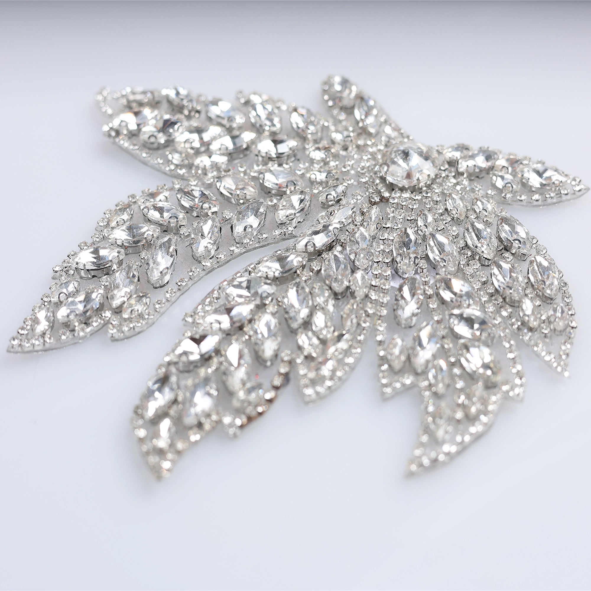 Aplicatii cu strasuri M139 - Ahura