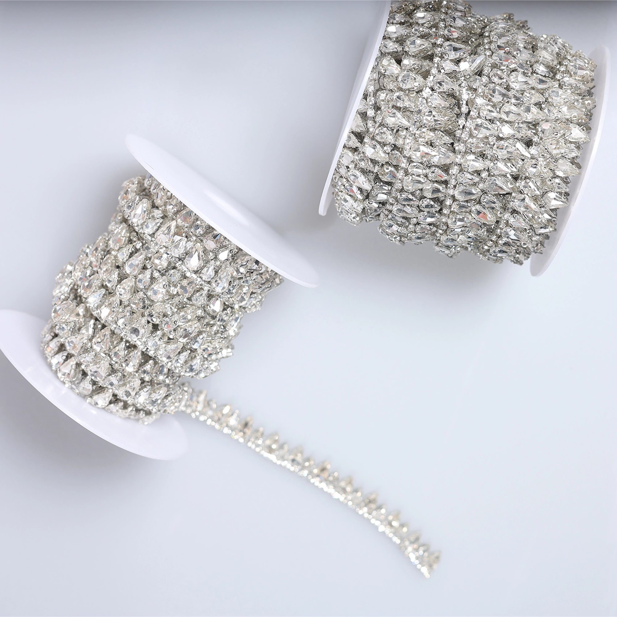 Banda cu strasuri M16 - Ahura