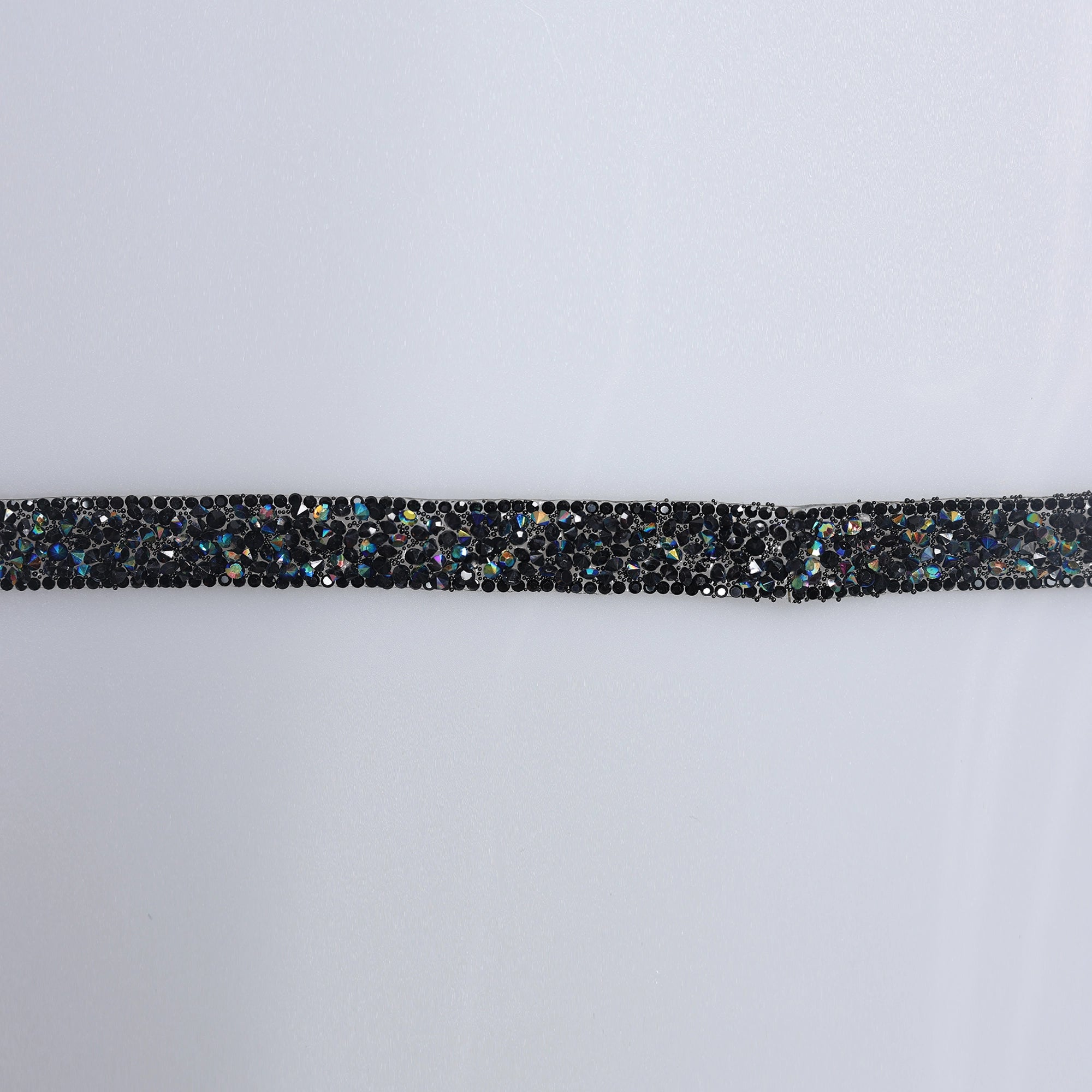 Aplicatii cu strasuri M373 - Ahura